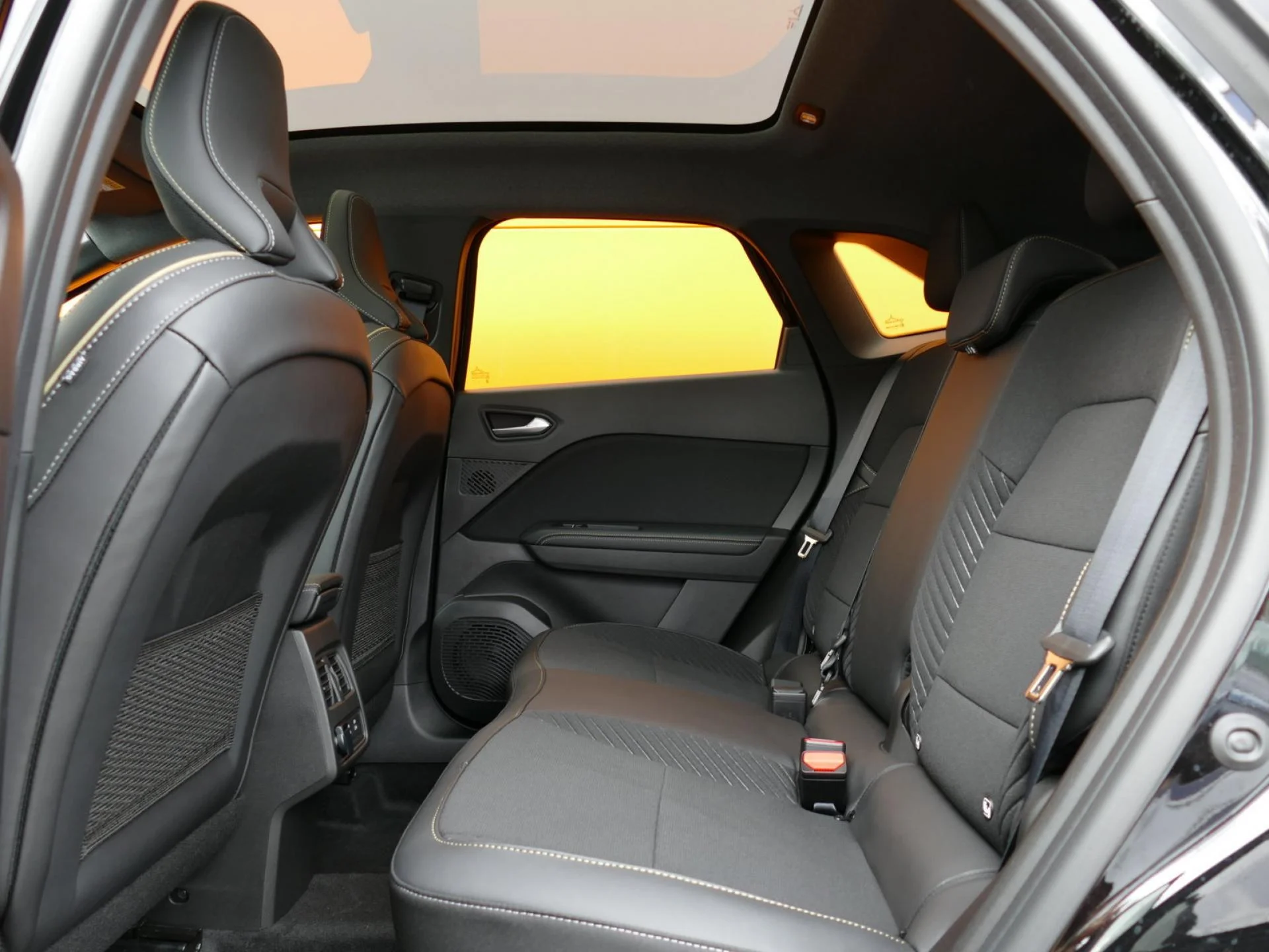 RENAULT Symbioz - Miniature 7 sur 36 - Cliquer pour voir cette photo