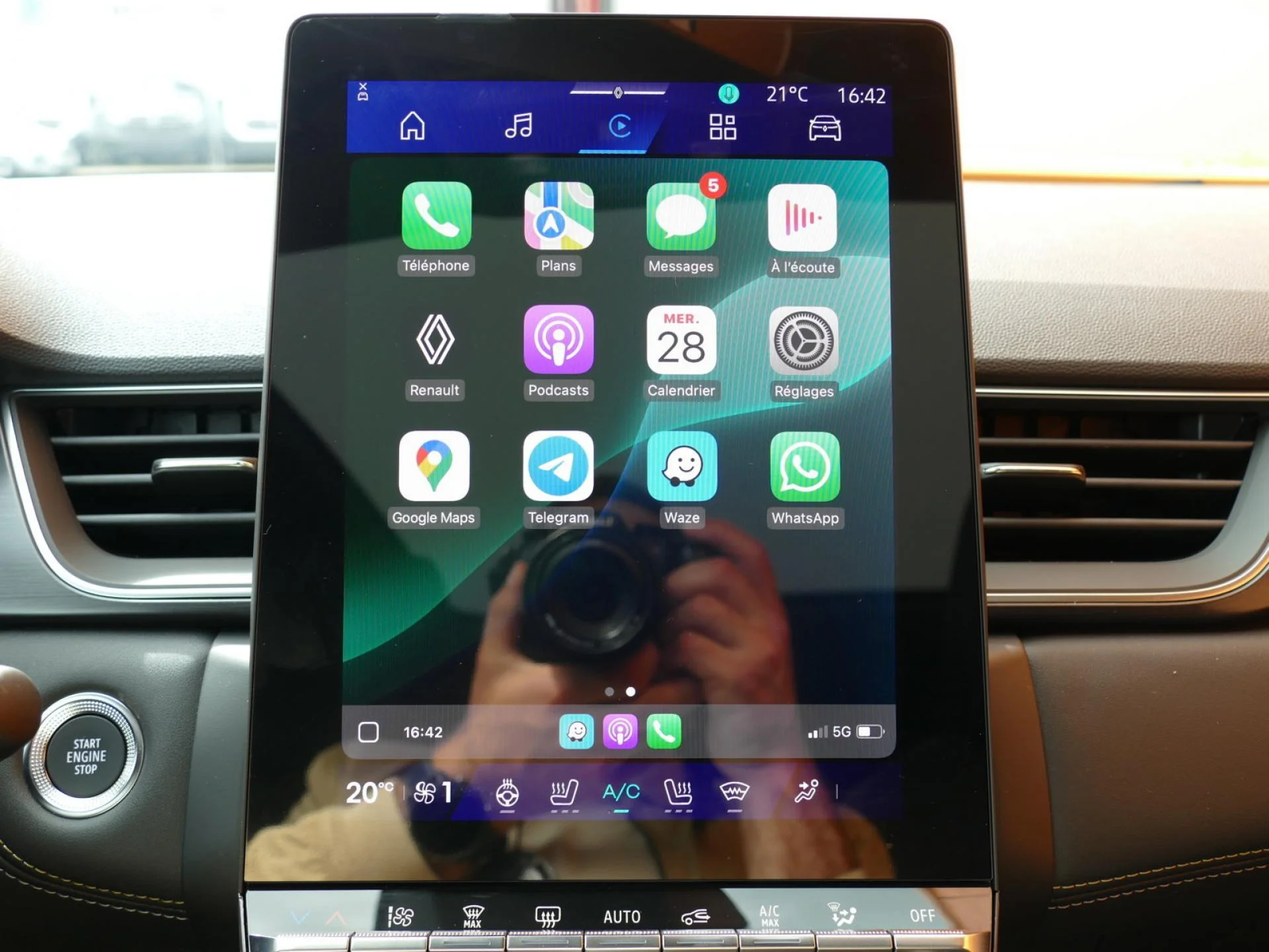 RENAULT Symbioz - Miniature 13 sur 36 - Cliquer pour voir cette photo