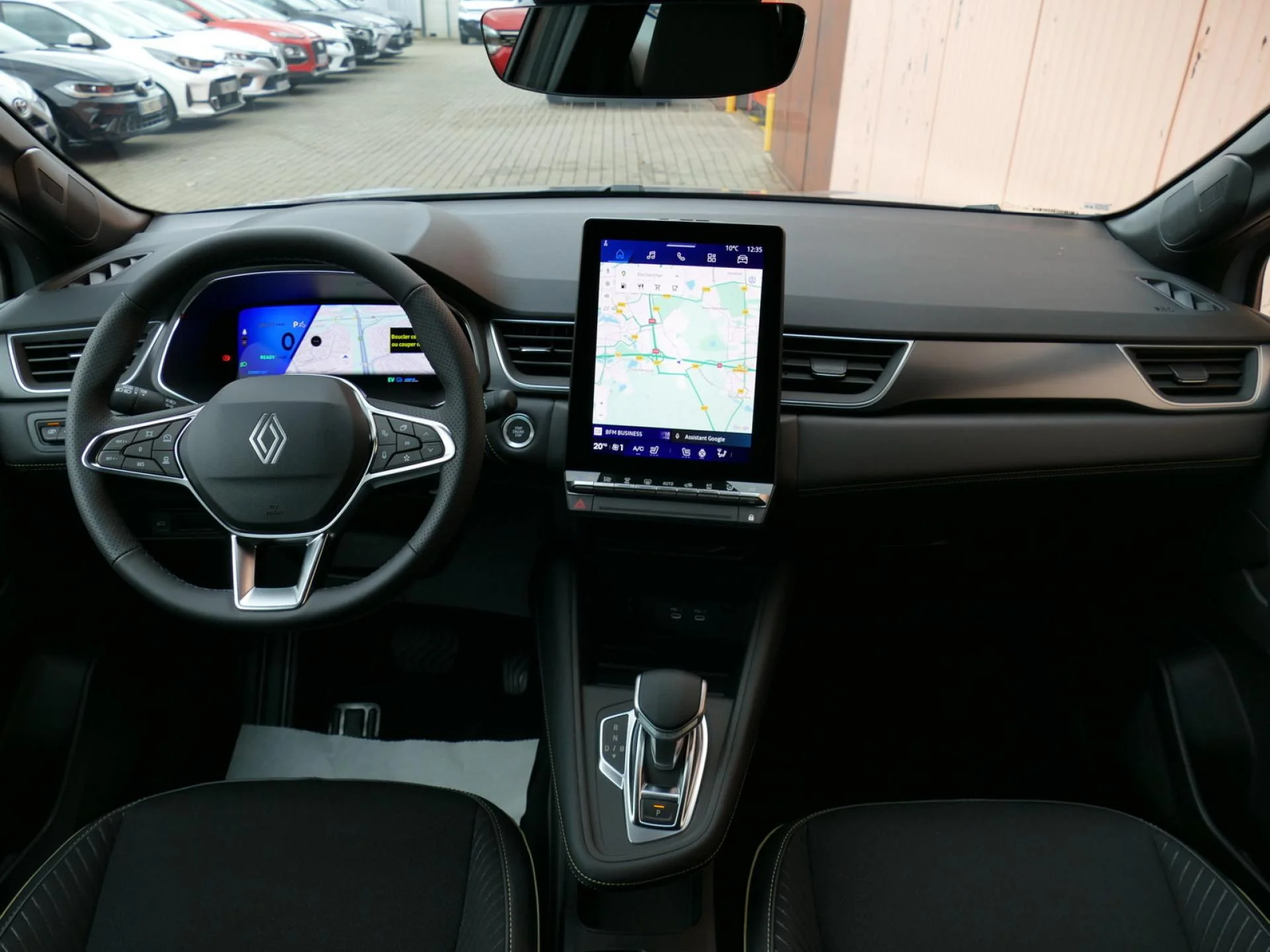 RENAULT Symbioz - Miniature 5 sur 32 - Cliquer pour voir cette photo