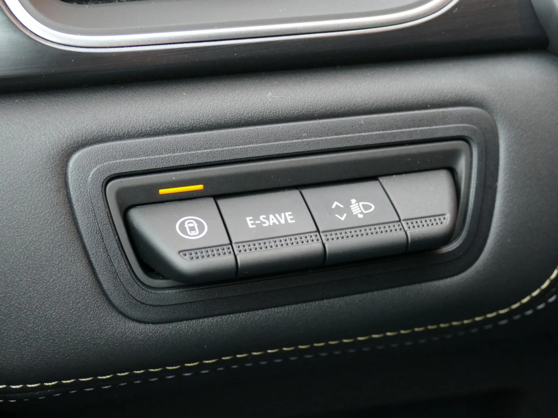 RENAULT Symbioz - Miniature 18 sur 32 - Cliquer pour voir cette photo