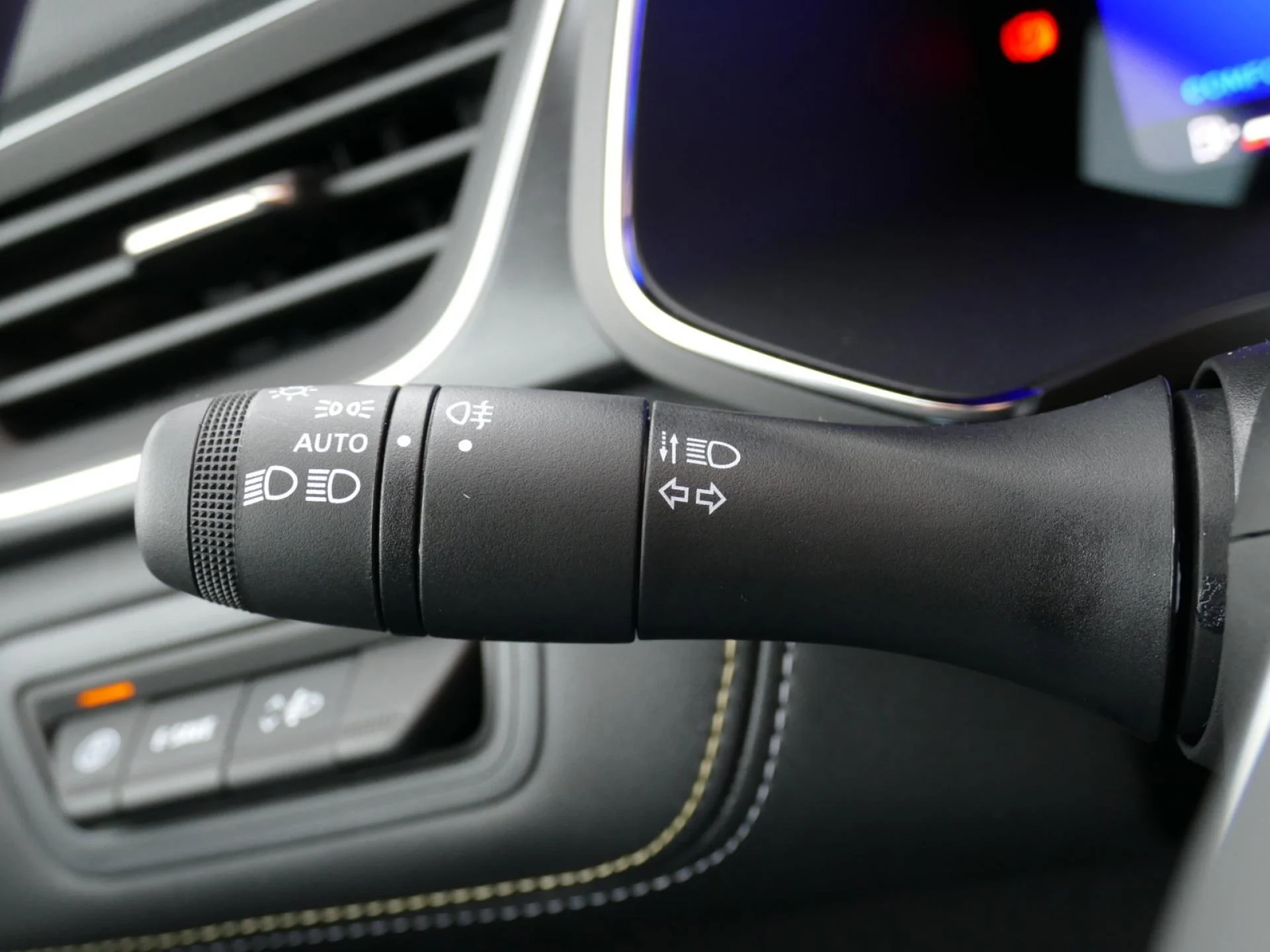 RENAULT Symbioz - Miniature 24 sur 27 - Cliquer pour voir cette photo