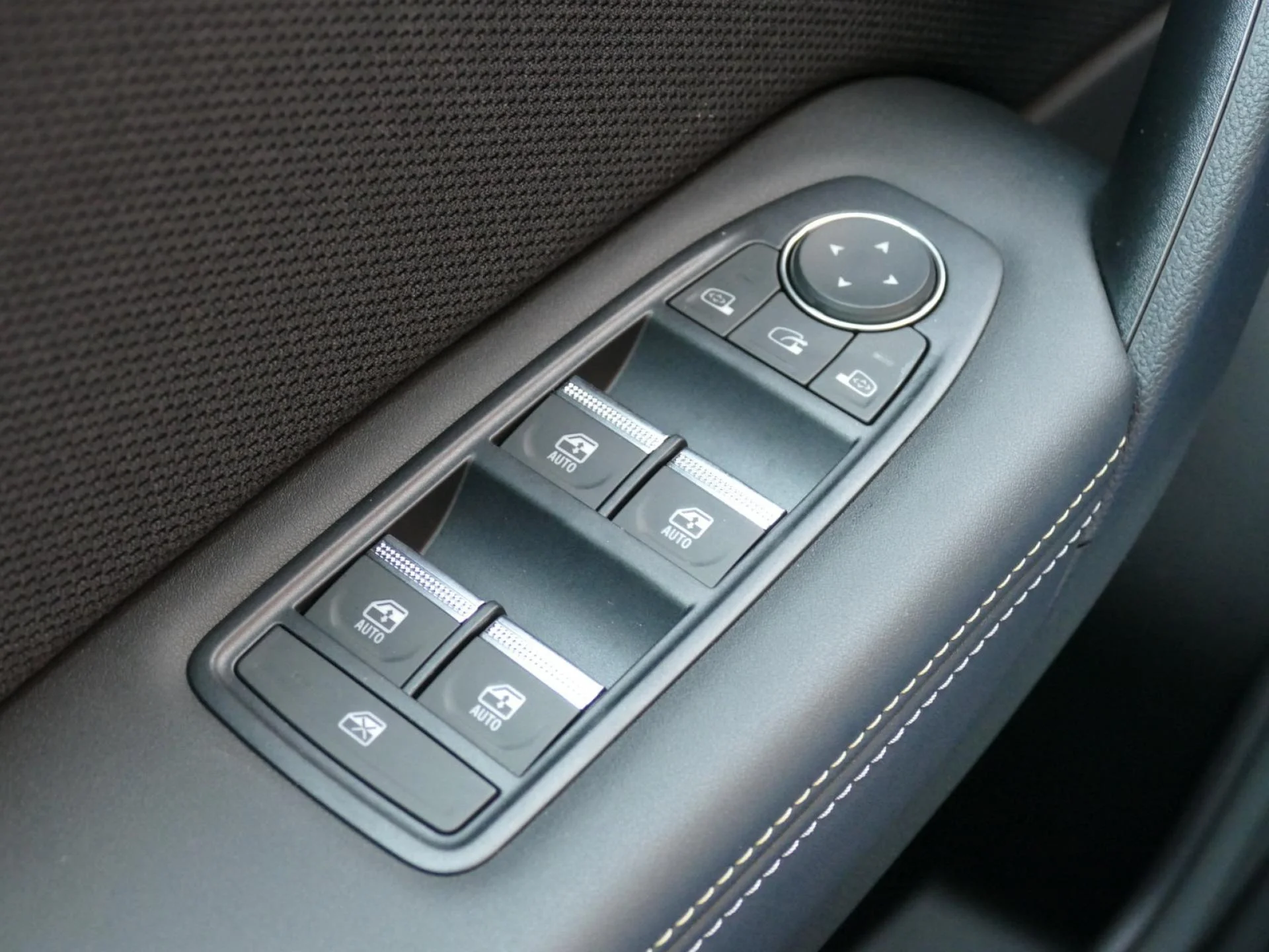 RENAULT Symbioz - Miniature 23 sur 27 - Cliquer pour voir cette photo