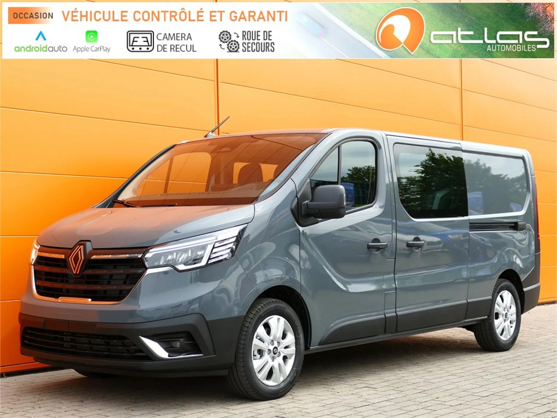 RENAULT TRAFIC - Miniature 2 sur 32 - Cliquer pour voir cette photo