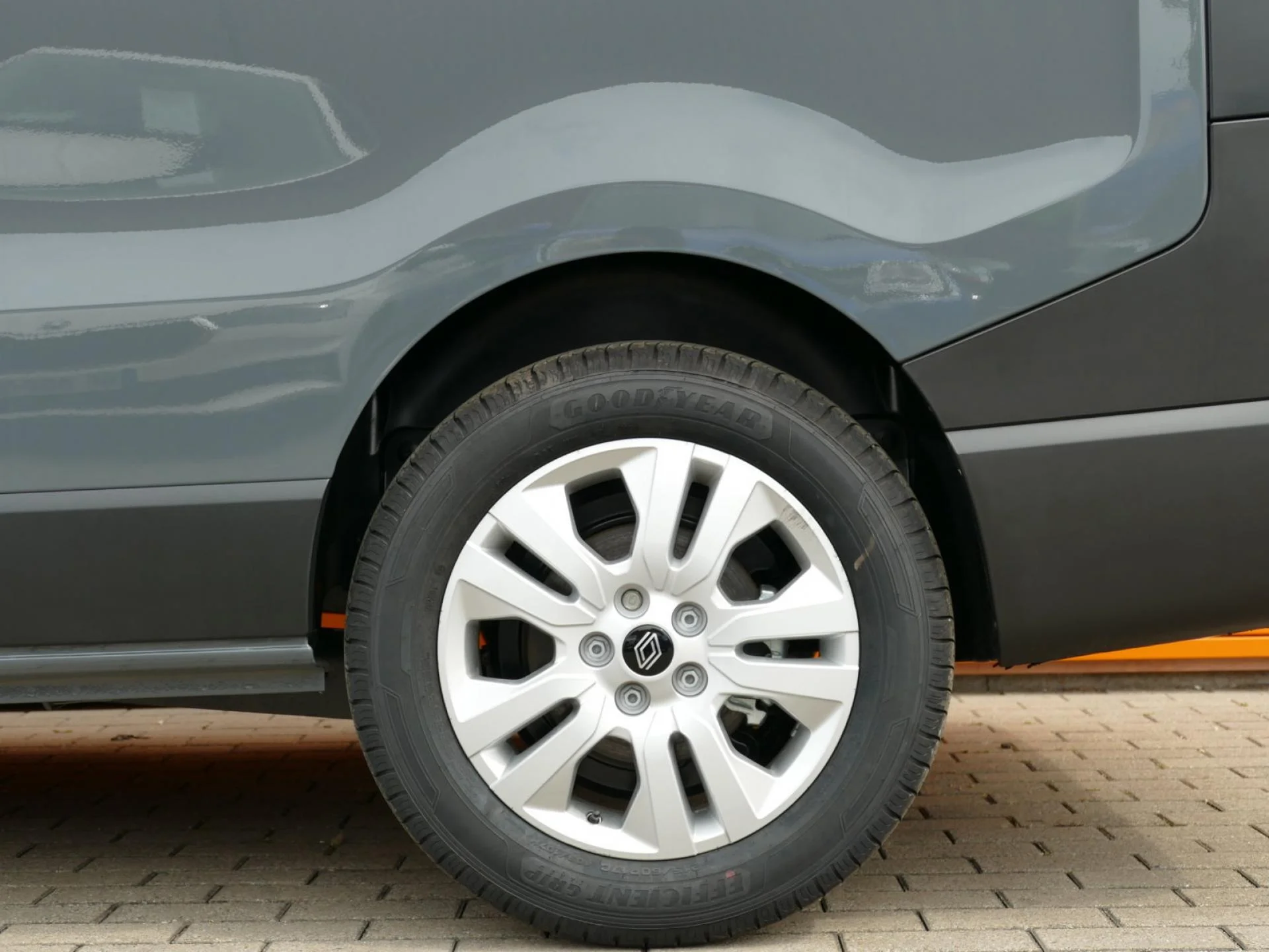 RENAULT TRAFIC - Miniature 32 sur 32 - Cliquer pour voir cette photo