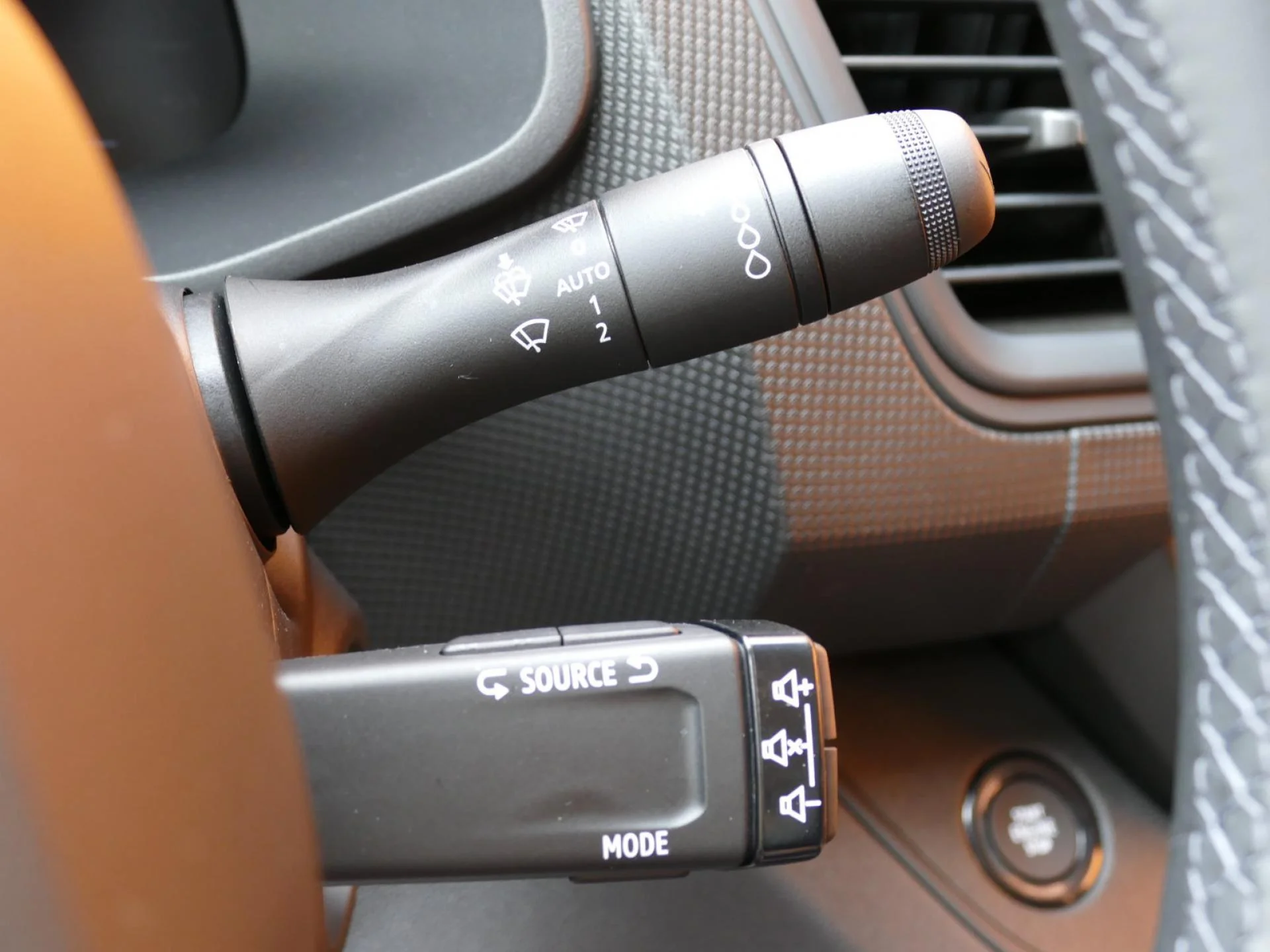 RENAULT TRAFIC - Miniature 25 sur 32 - Cliquer pour voir cette photo