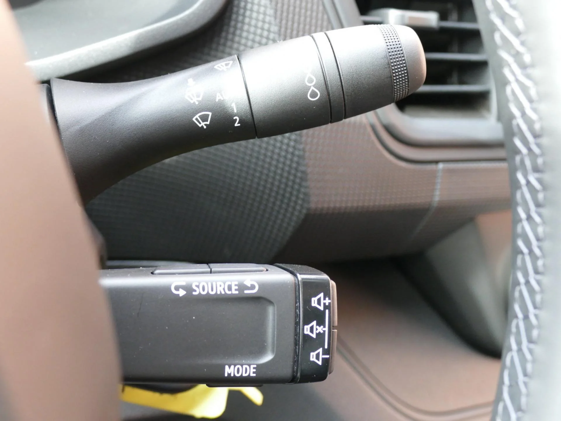 RENAULT TRAFIC - Miniature 23 sur 30 - Cliquer pour voir cette photo
