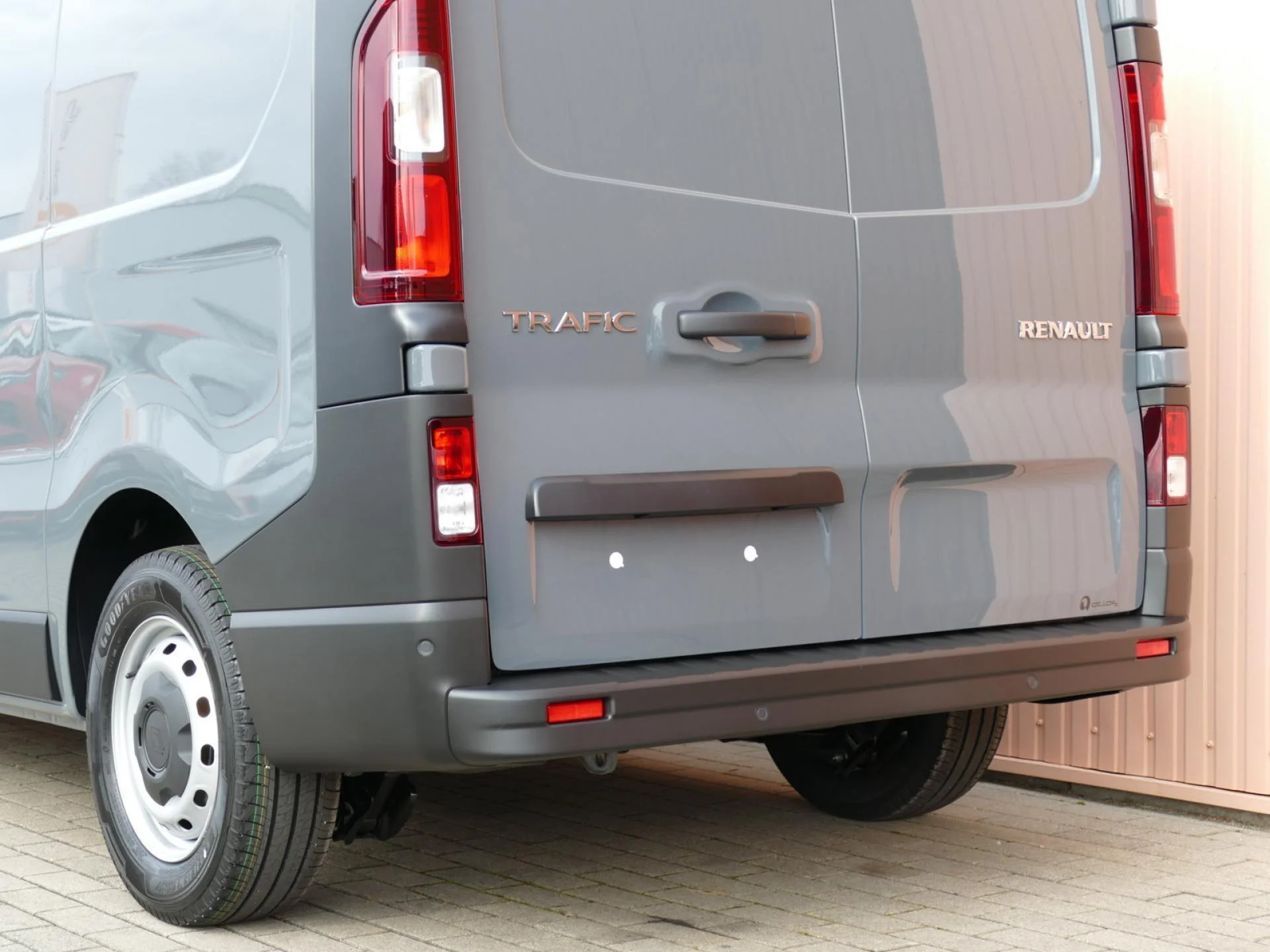 RENAULT TRAFIC - Miniature 28 sur 30 - Cliquer pour voir cette photo