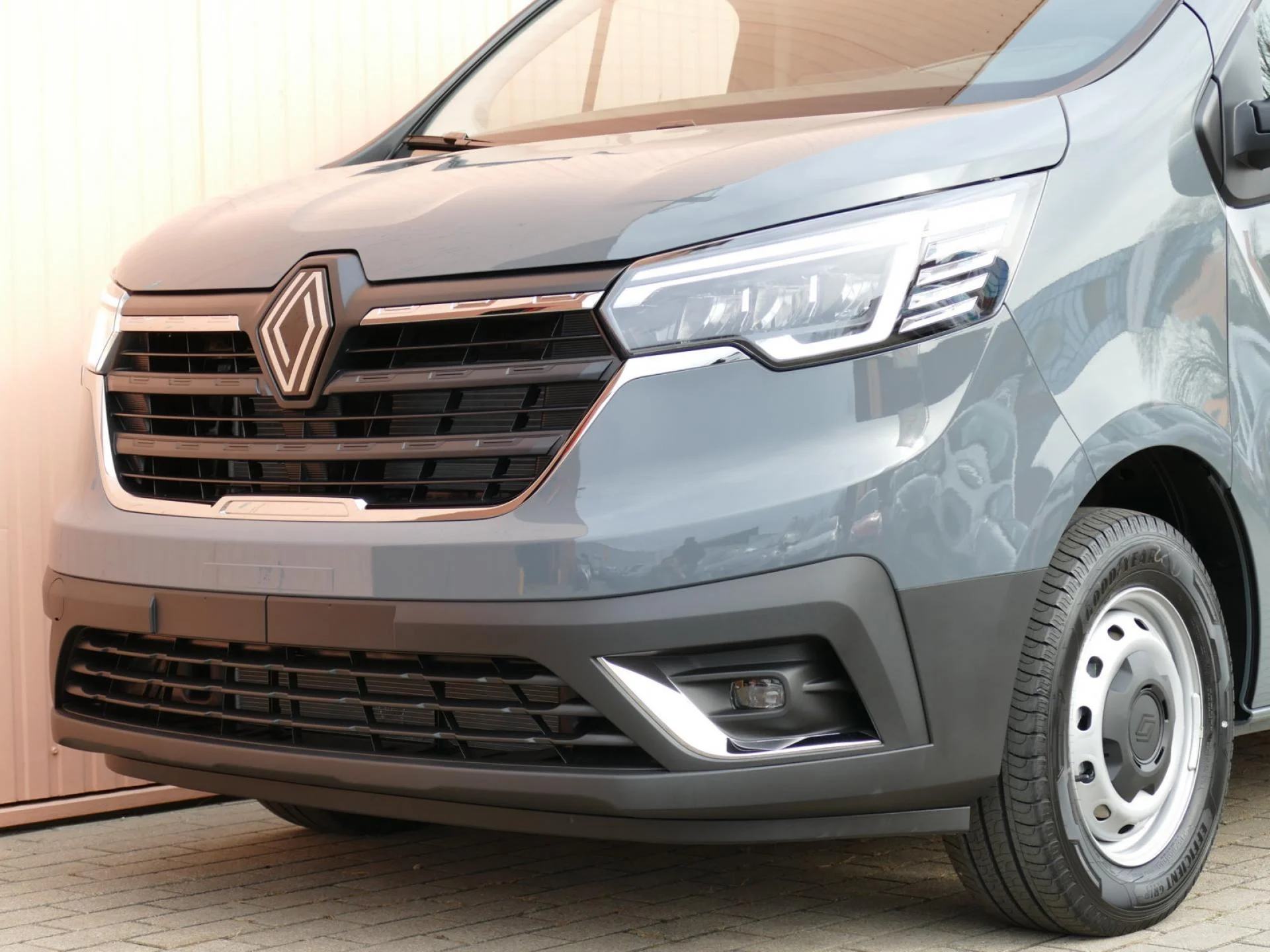 RENAULT TRAFIC - Miniature 26 sur 30 - Cliquer pour voir cette photo