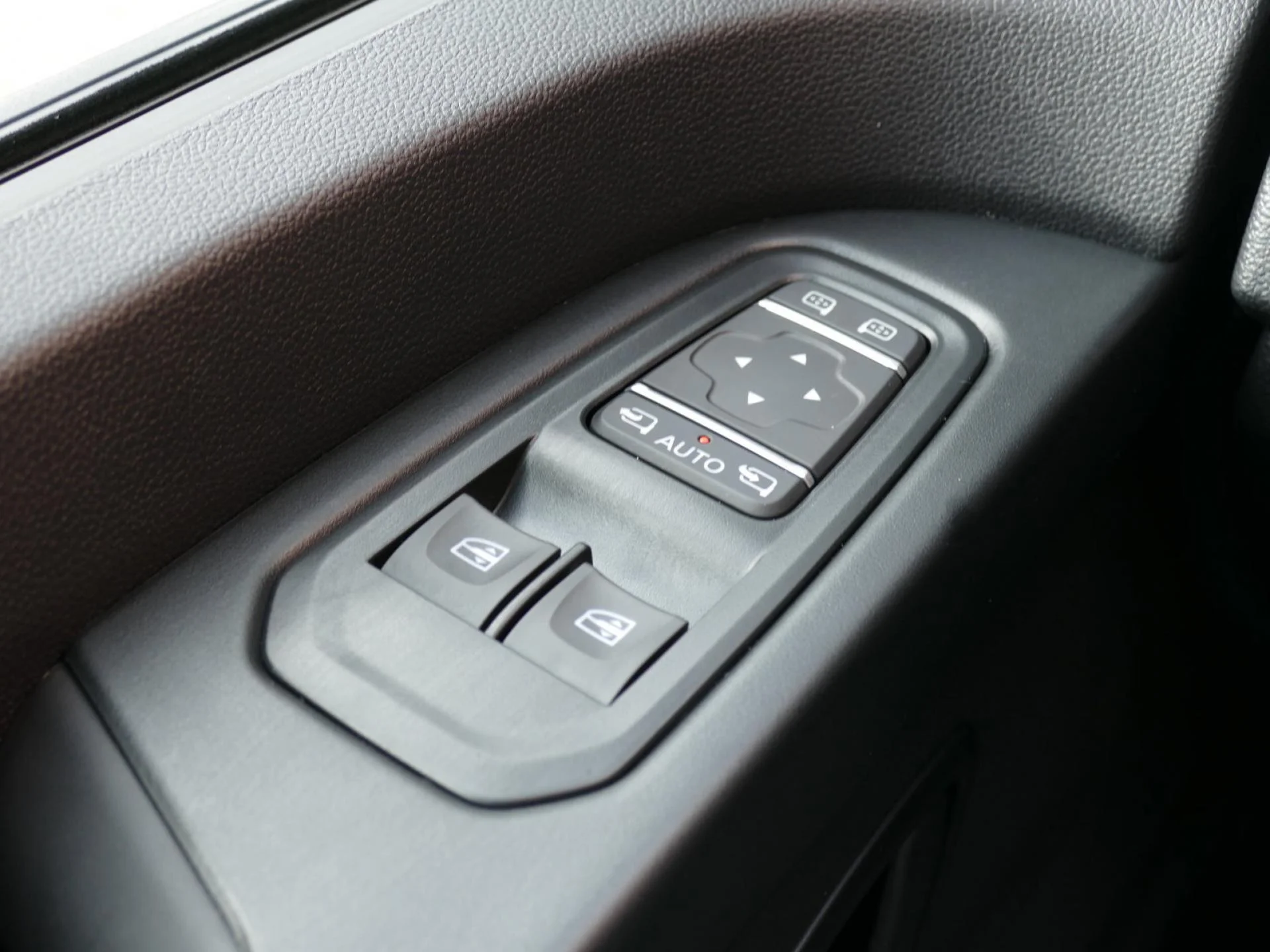 RENAULT TRAFIC - Miniature 21 sur 30 - Cliquer pour voir cette photo
