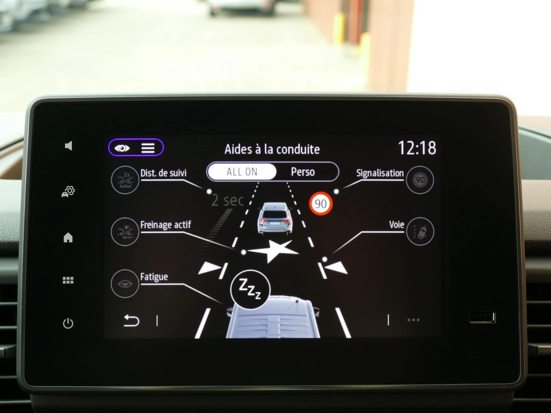 RENAULT TRAFIC - Miniature 10 sur 30 - Cliquer pour voir cette photo