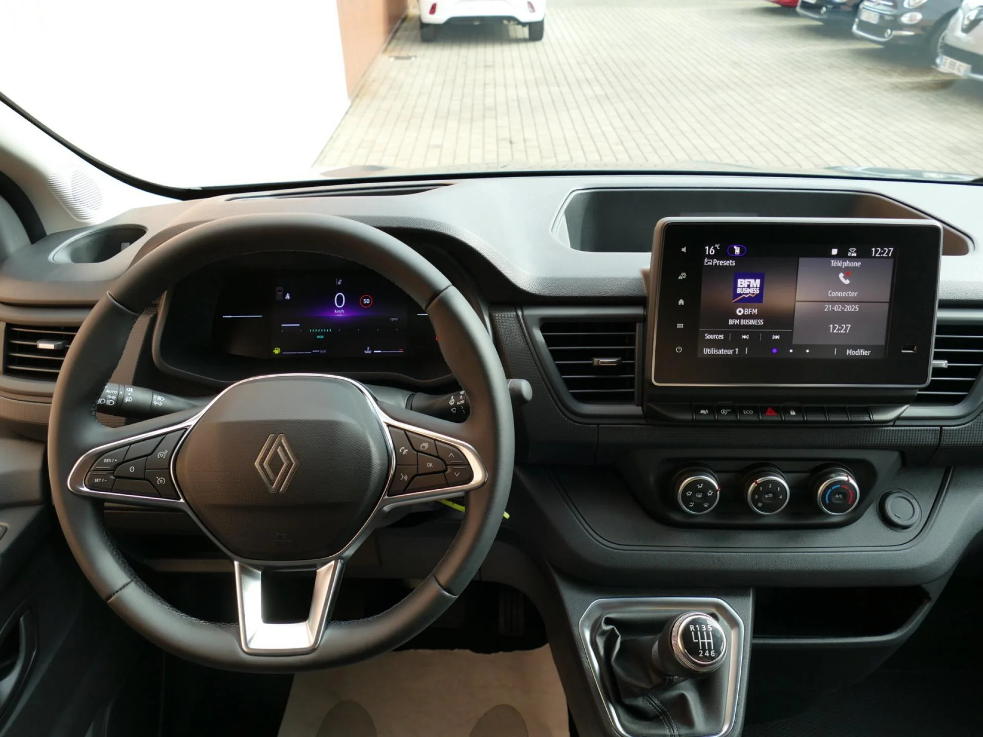 RENAULT TRAFIC - Miniature 5 sur 30 - Cliquer pour voir cette photo
