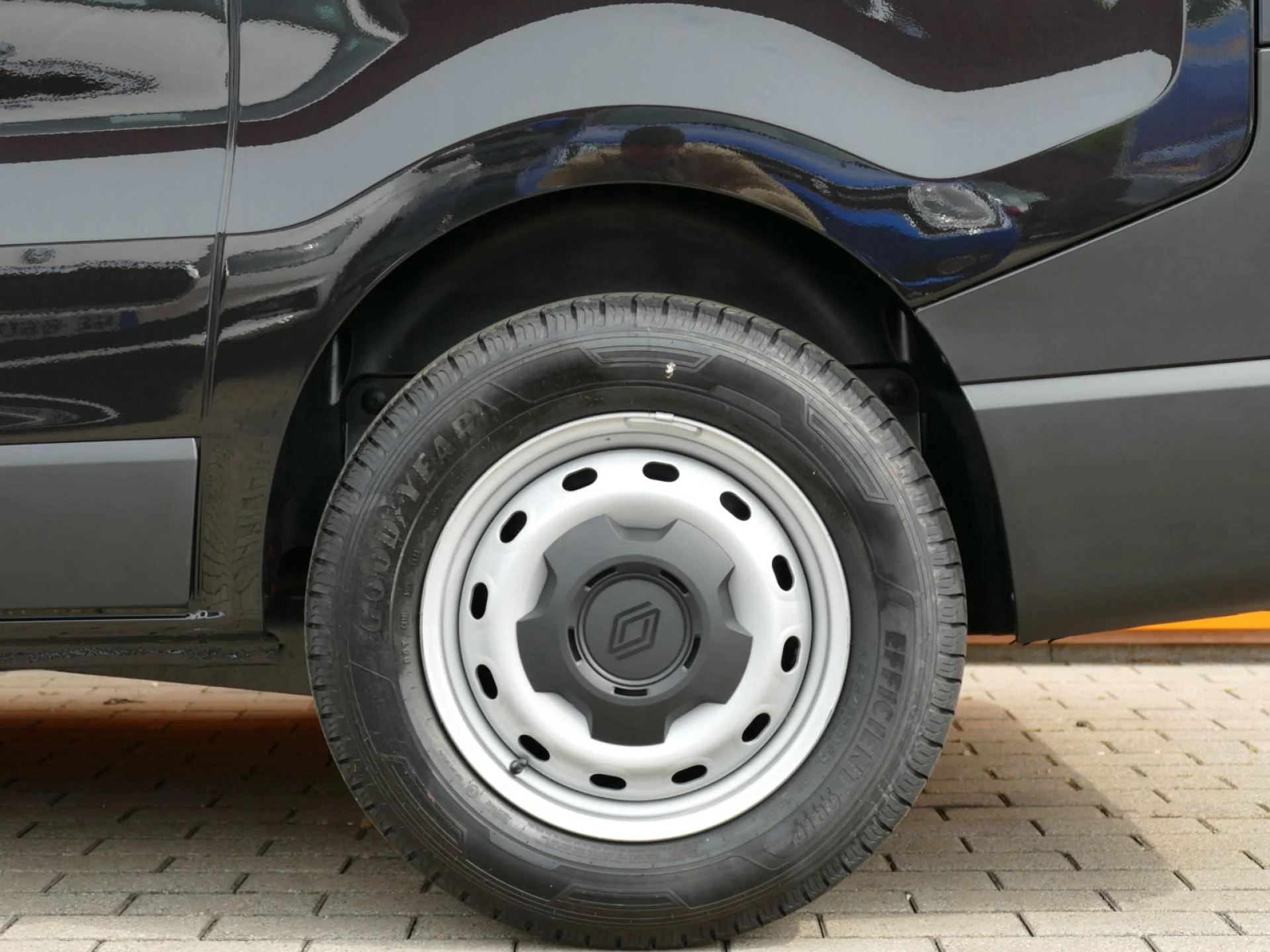 RENAULT TRAFIC - Miniature 31 sur 31 - Cliquer pour voir cette photo