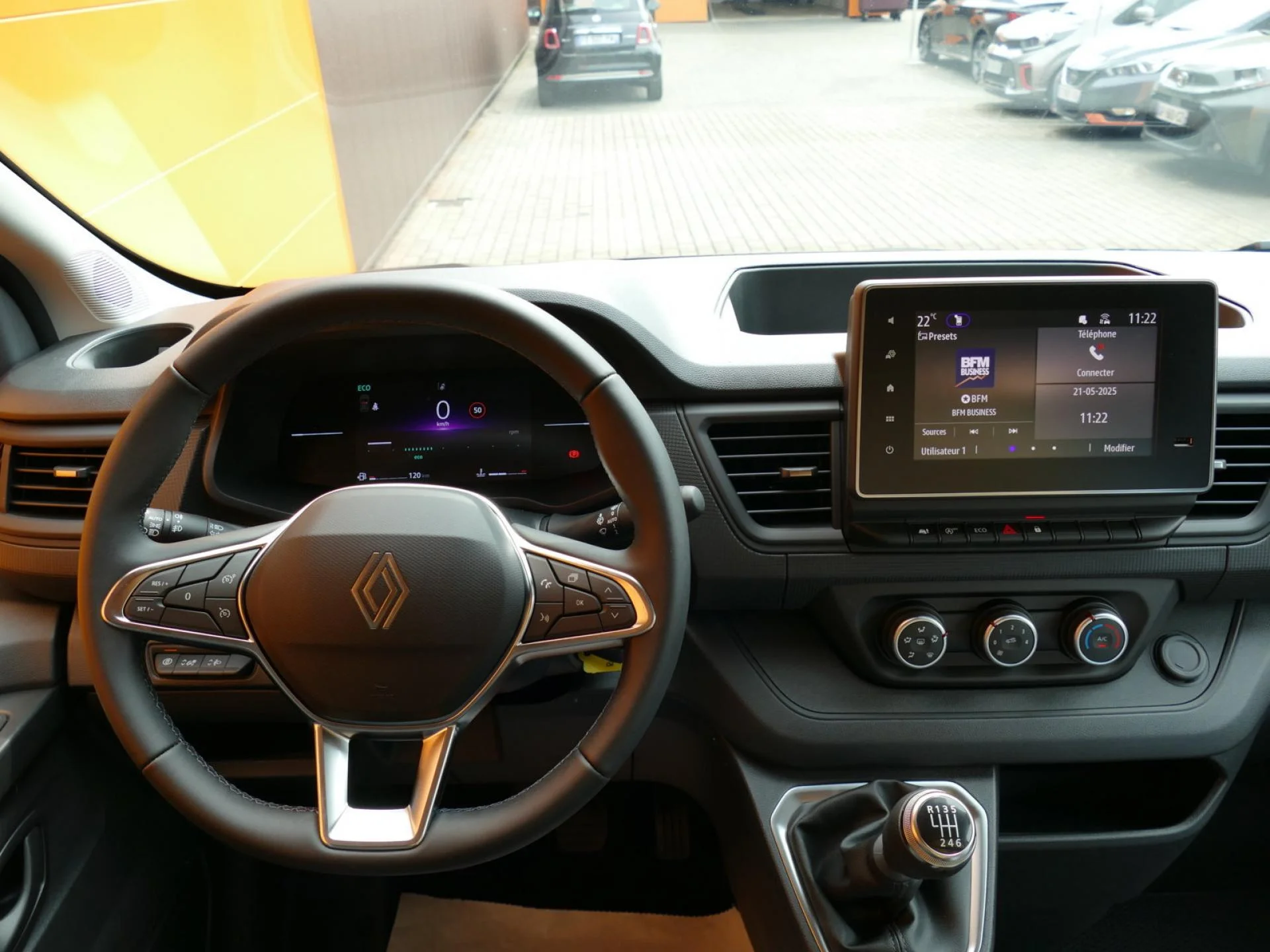 RENAULT TRAFIC - Miniature 5 sur 31 - Cliquer pour voir cette photo