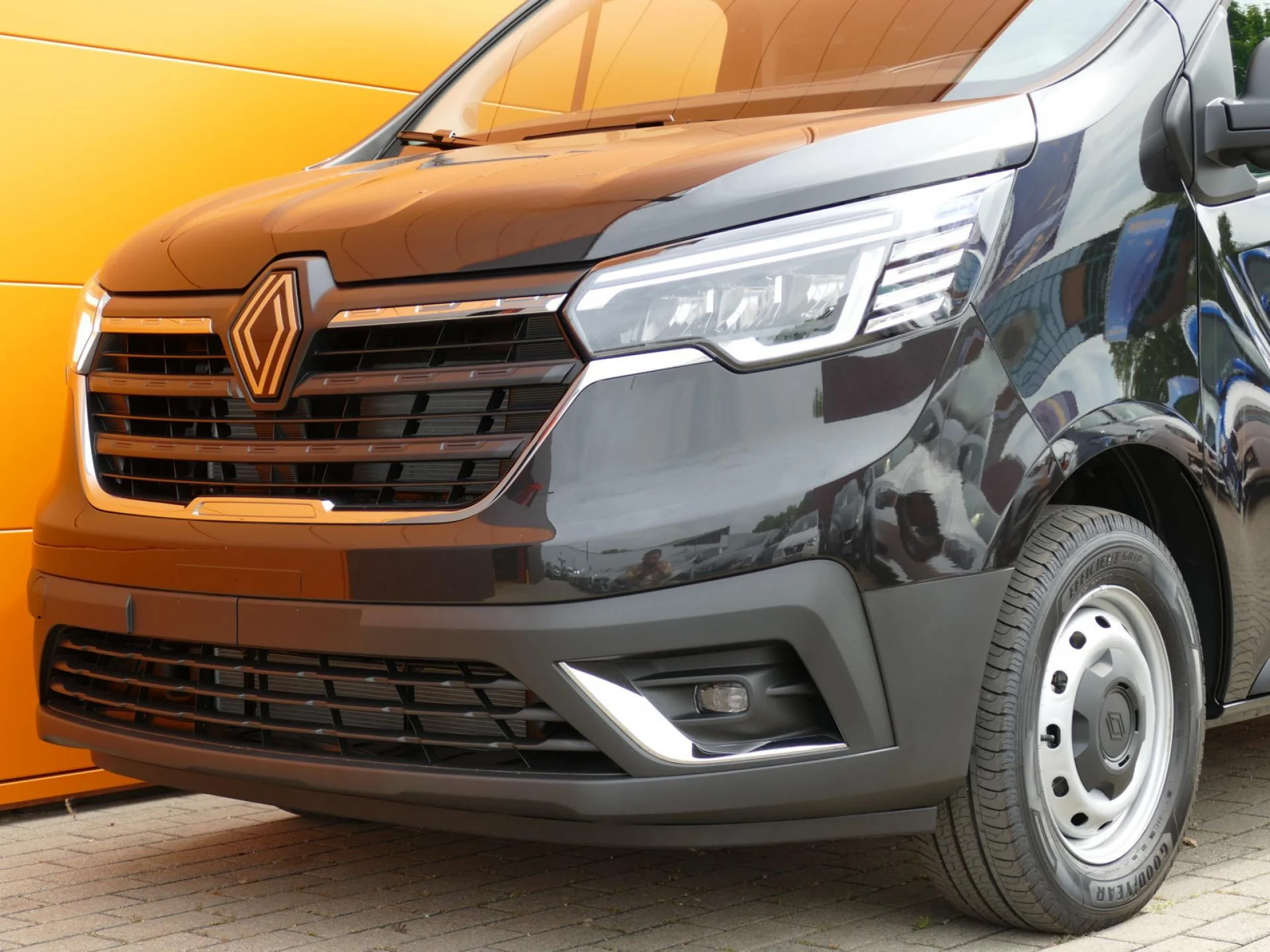 RENAULT TRAFIC - Miniature 27 sur 31 - Cliquer pour voir cette photo