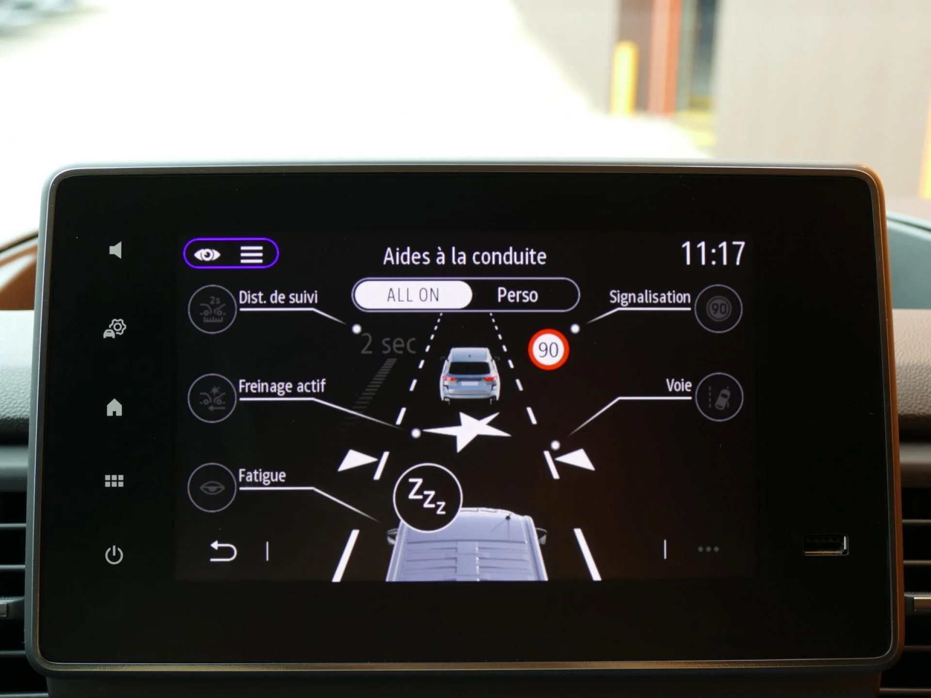 RENAULT TRAFIC - Miniature 10 sur 31 - Cliquer pour voir cette photo