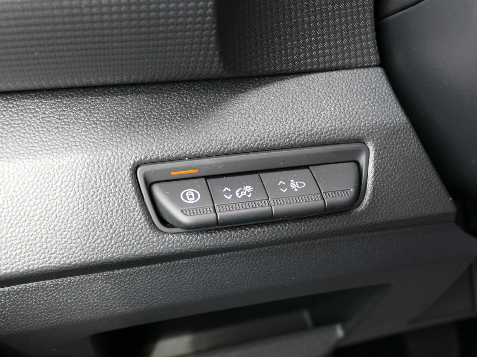 RENAULT TRAFIC - Miniature 18 sur 31 - Cliquer pour voir cette photo