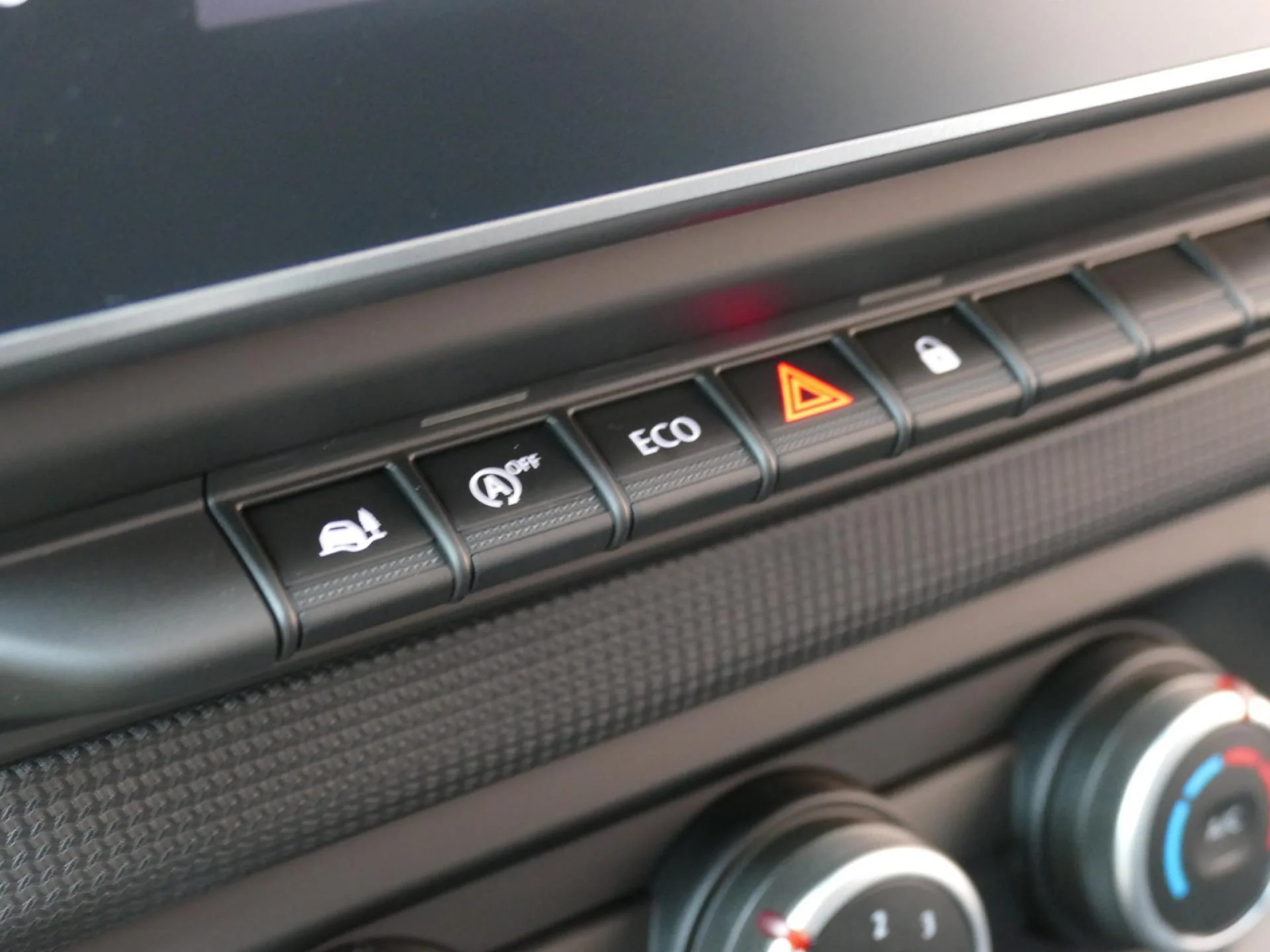 RENAULT TRAFIC - Miniature 17 sur 32 - Cliquer pour voir cette photo