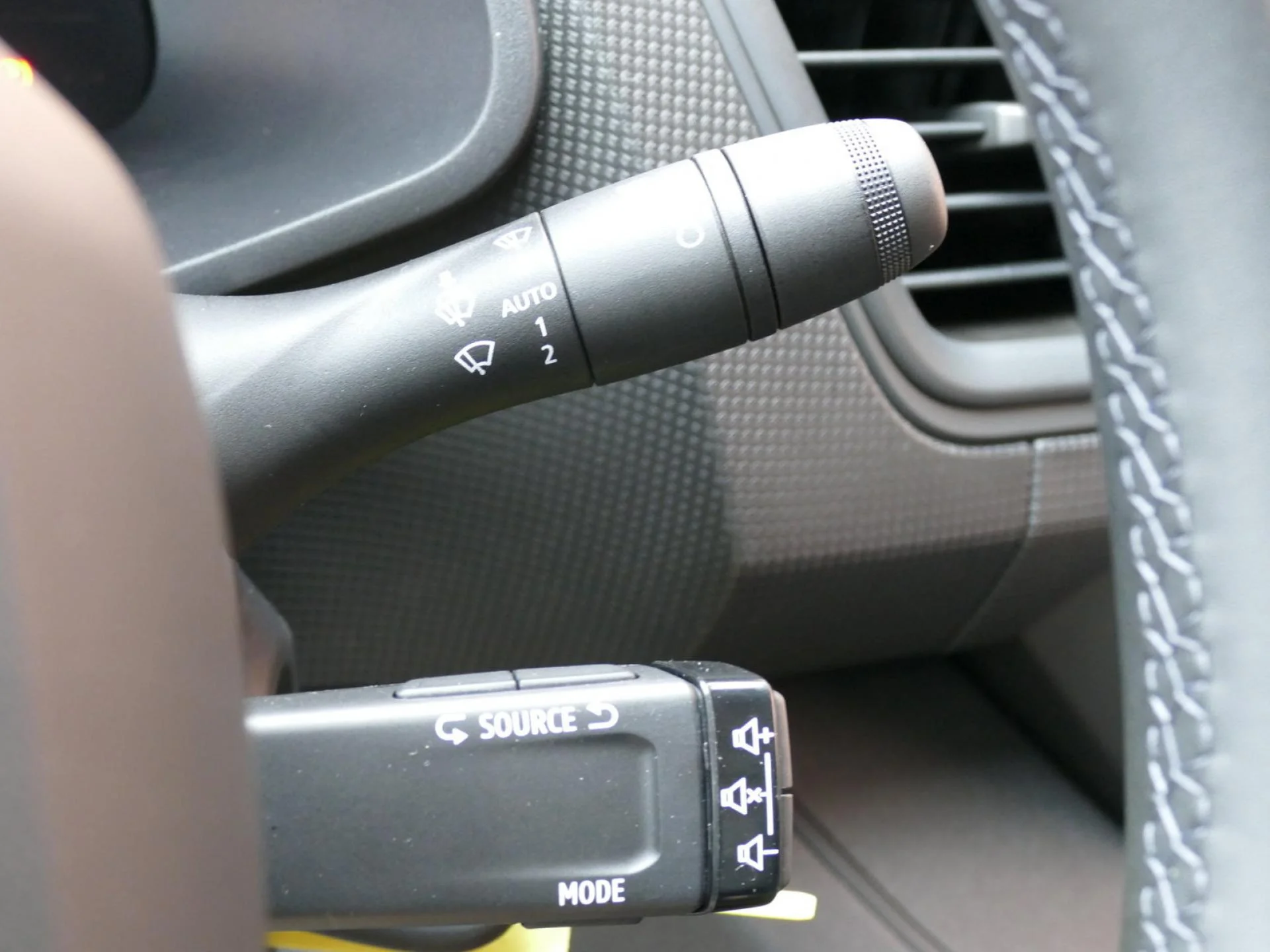 RENAULT TRAFIC - Miniature 23 sur 32 - Cliquer pour voir cette photo
