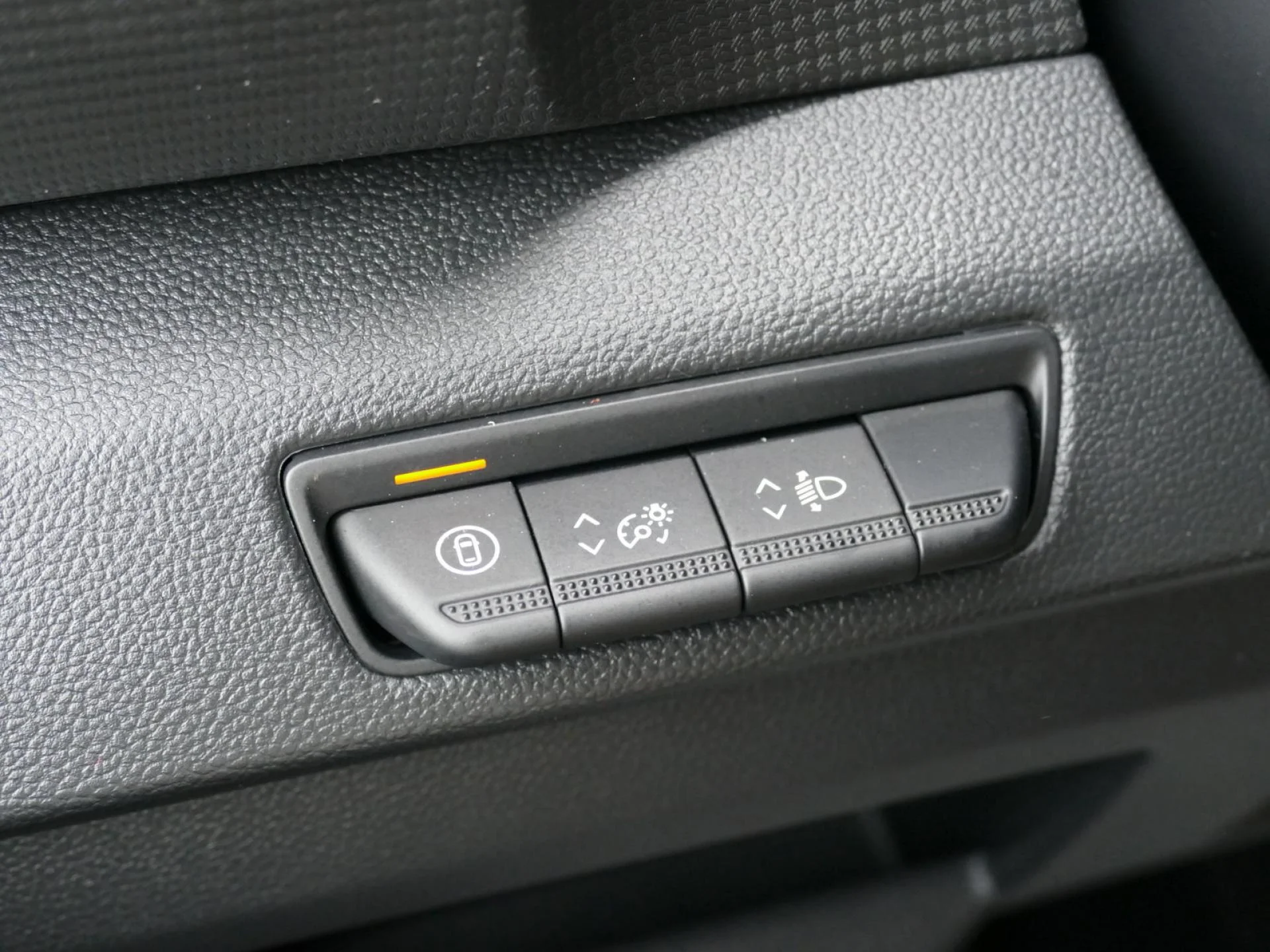 RENAULT TRAFIC - Miniature 18 sur 32 - Cliquer pour voir cette photo