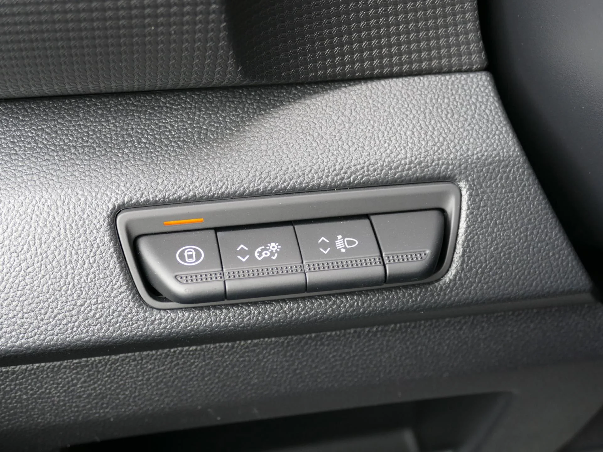 RENAULT TRAFIC - Miniature 19 sur 32 - Cliquer pour voir cette photo
