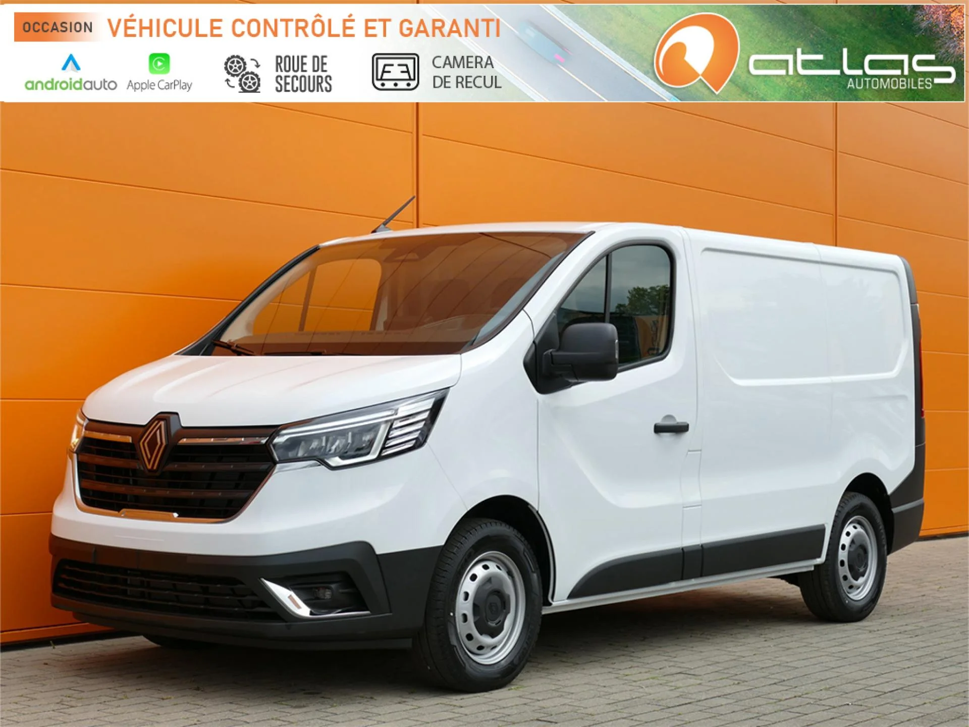 RENAULT TRAFIC - Miniature 2 sur 32 - Cliquer pour voir cette photo