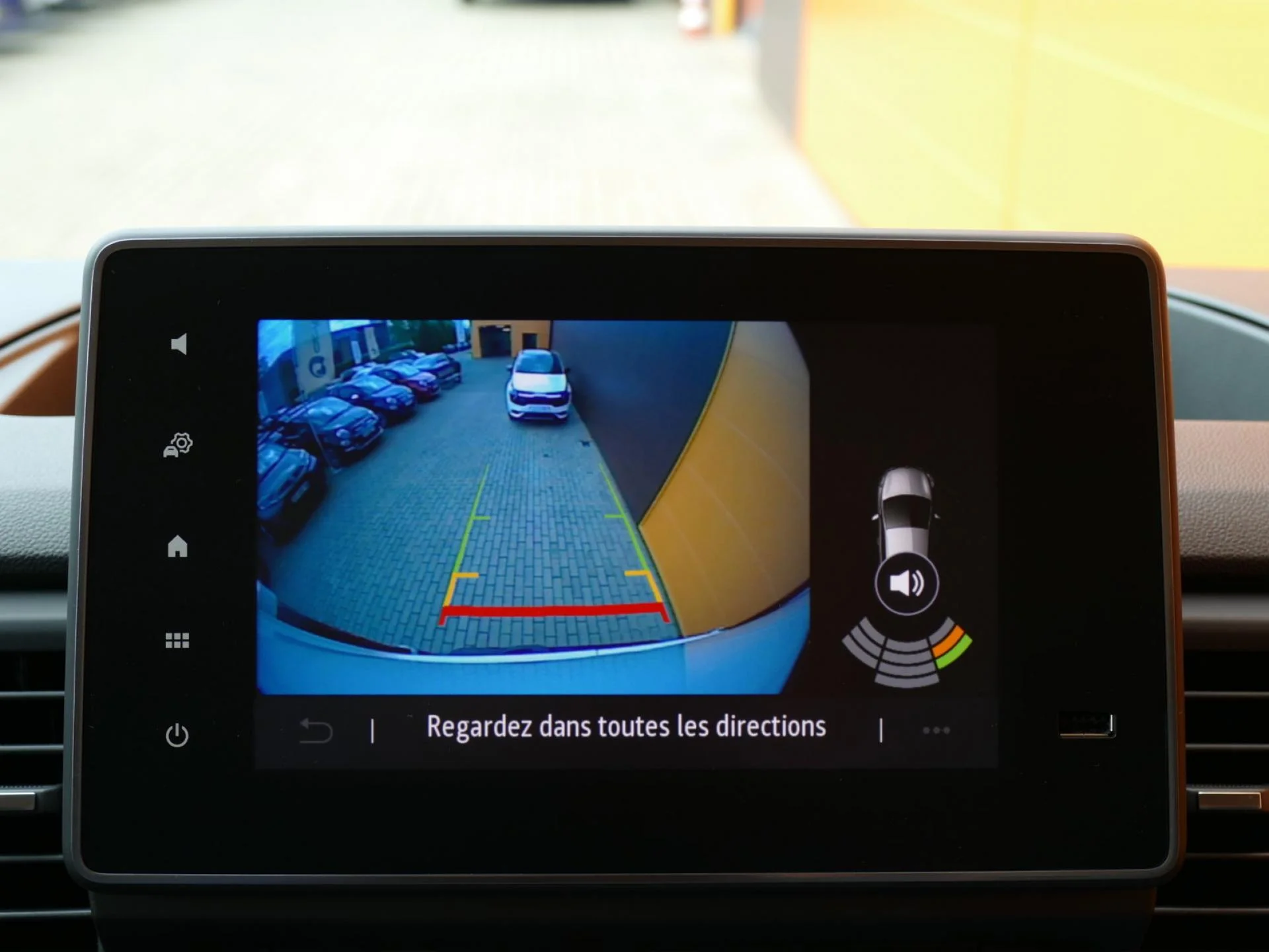 RENAULT TRAFIC - Miniature 9 sur 32 - Cliquer pour voir cette photo