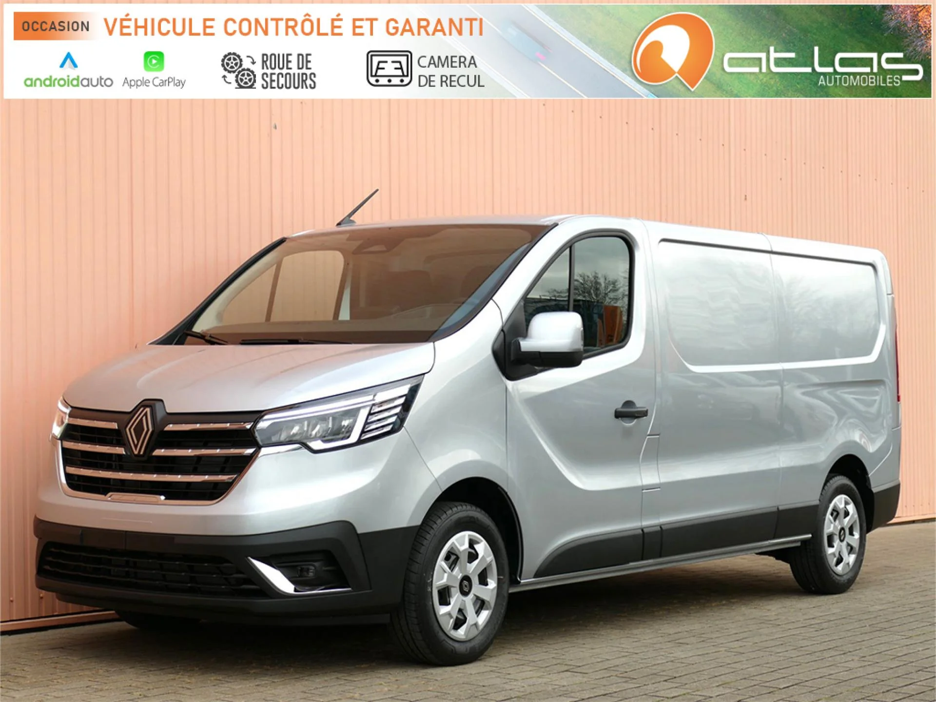 RENAULT TRAFIC - Miniature 2 sur 24 - Cliquer pour voir cette photo