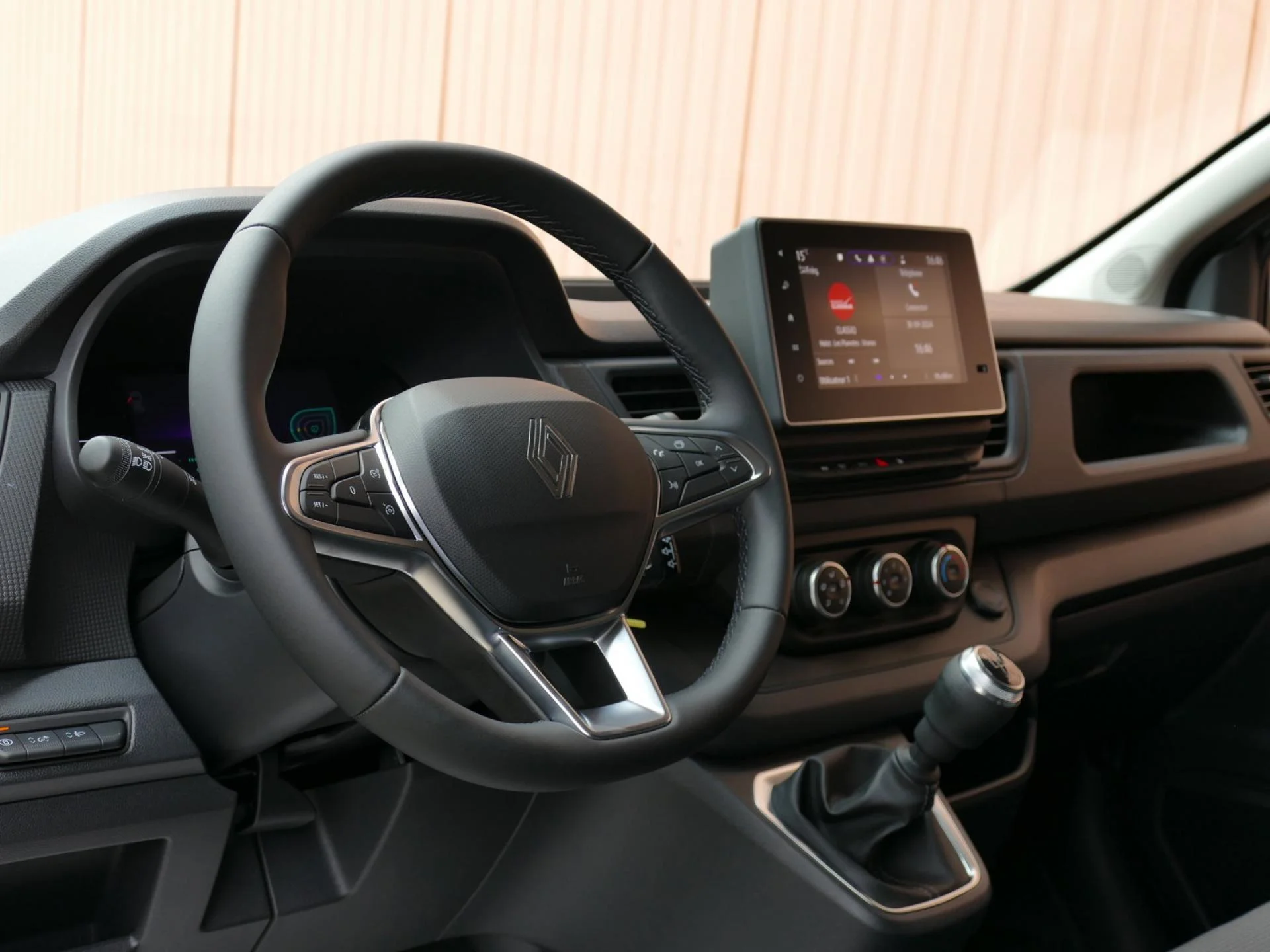 RENAULT TRAFIC - Miniature 11 sur 24 - Cliquer pour voir cette photo