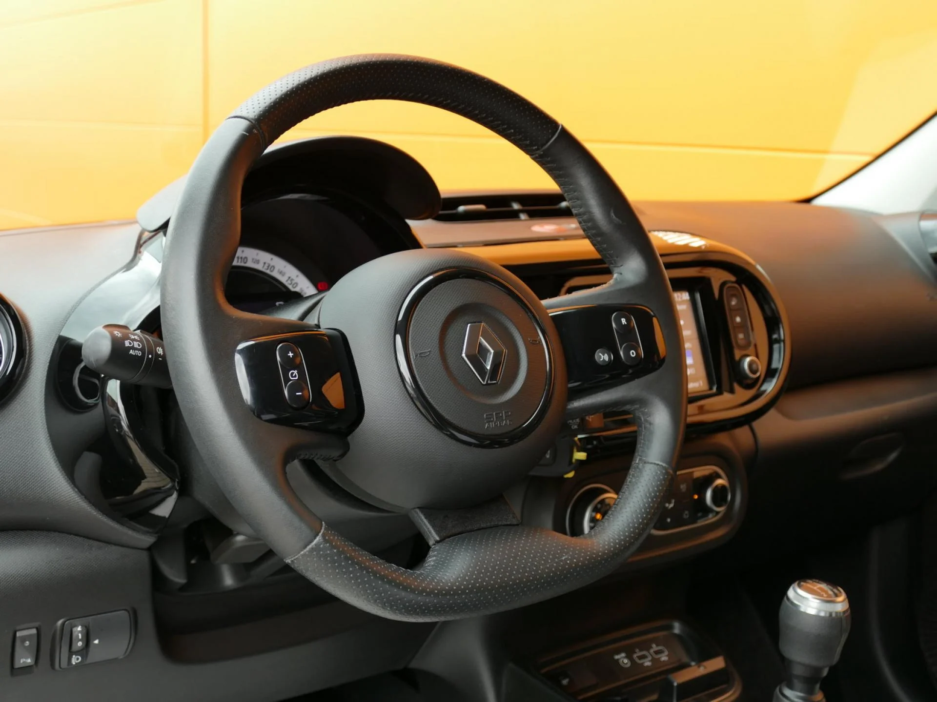 RENAULT TWINGO - Miniature 15 sur 34 - Cliquer pour voir cette photo