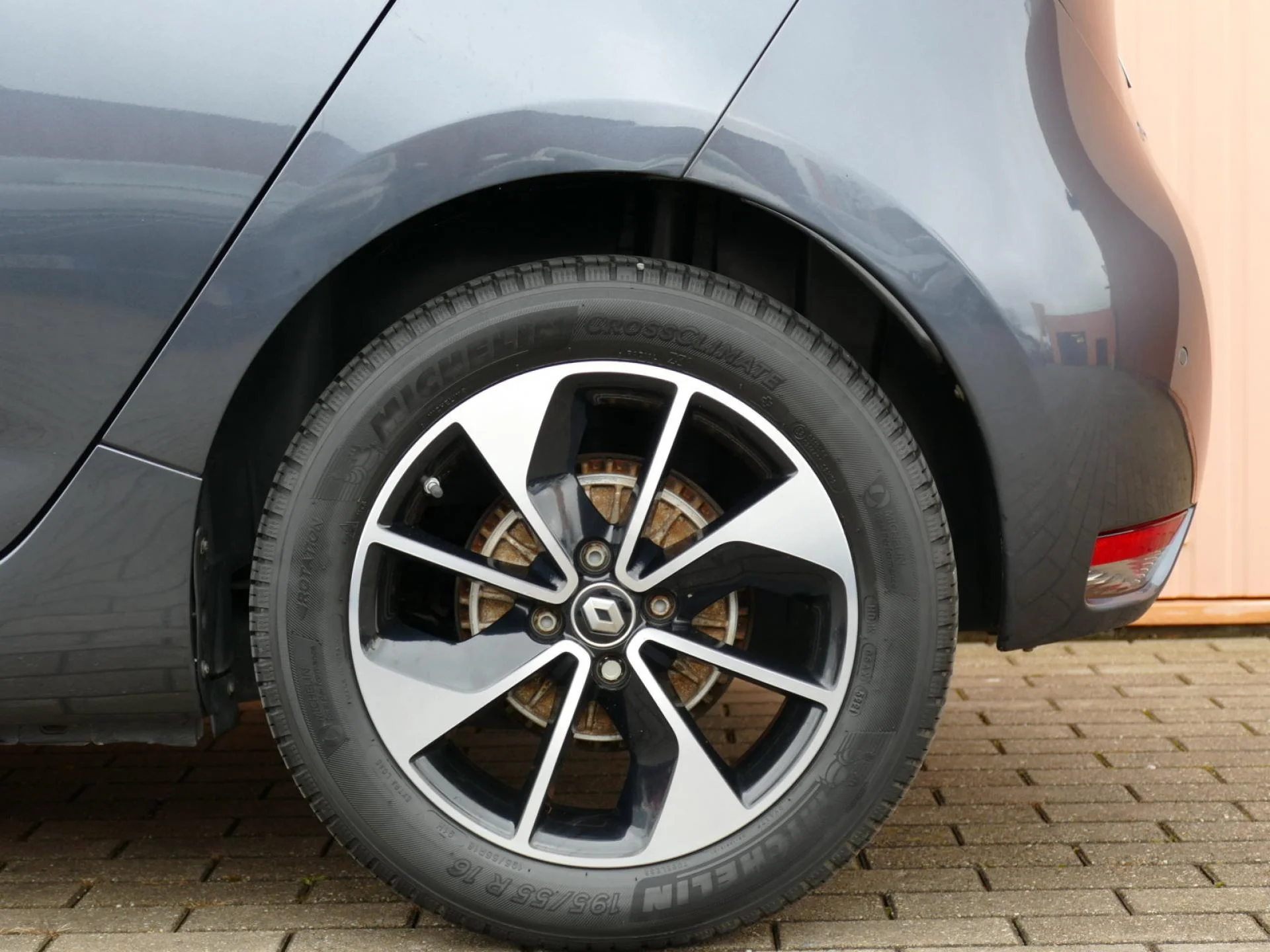 RENAULT ZOE - Miniature 33 sur 33 - Cliquer pour voir cette photo