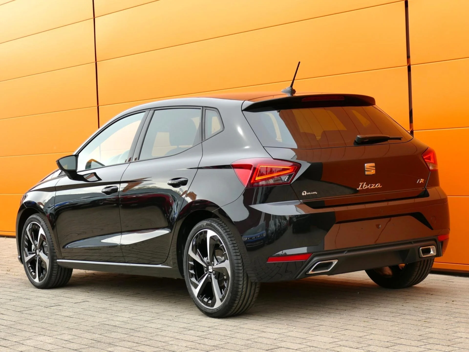 SEAT IBIZA - Miniature 4 sur 34 - Cliquer pour voir cette photo