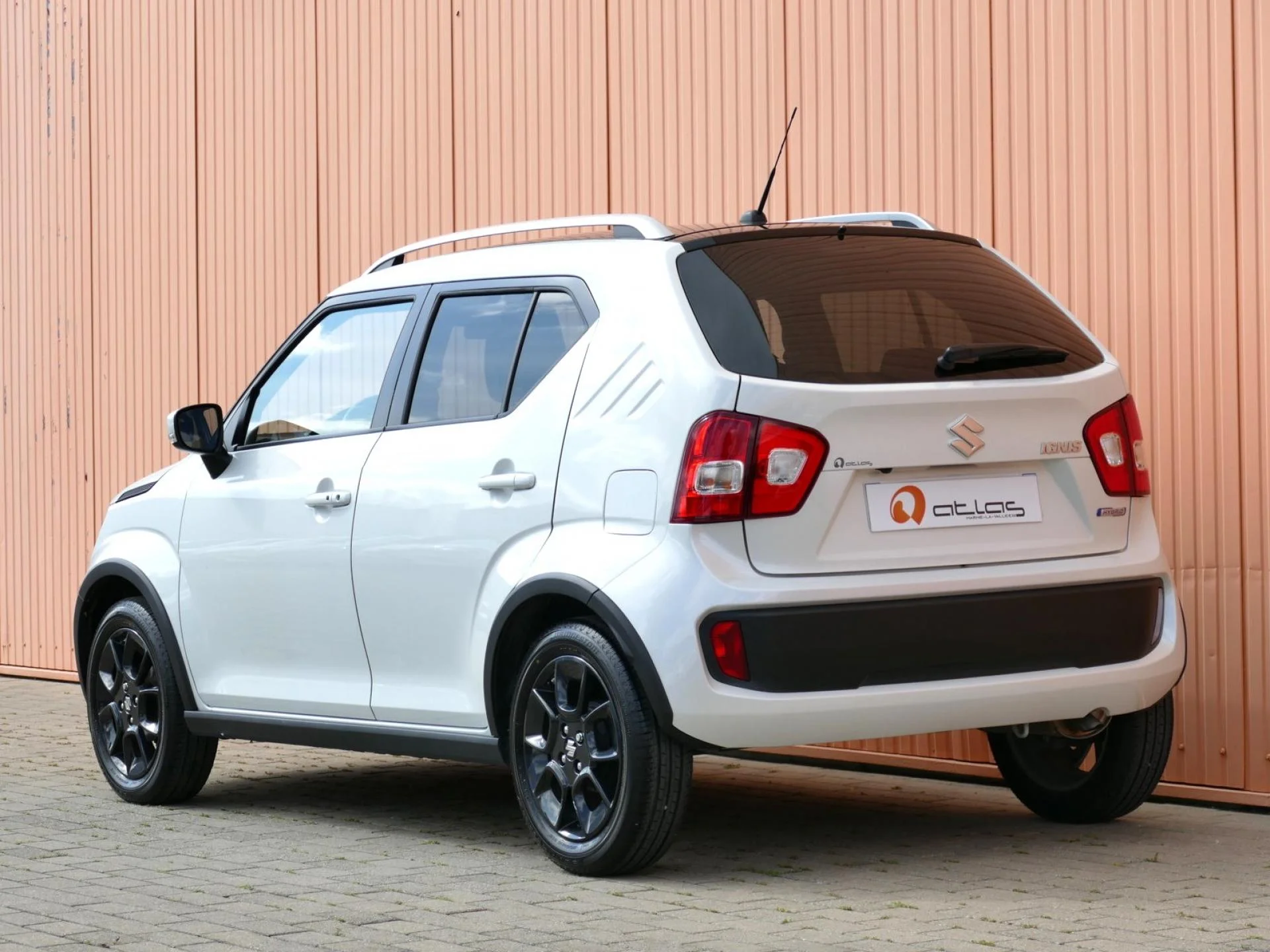 SUZUKI IGNIS - Miniature 3 sur 20 - Cliquer pour voir cette photo