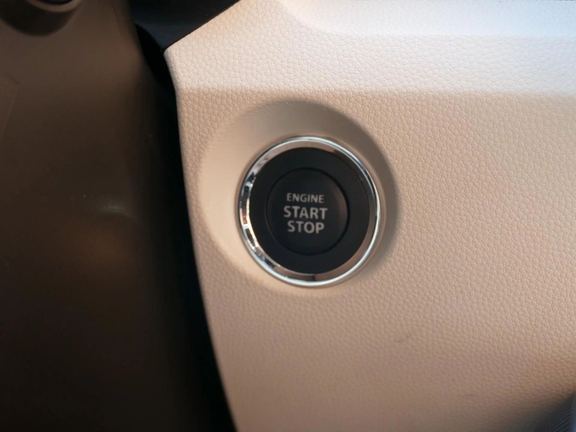 SUZUKI IGNIS - Miniature 15 sur 20 - Cliquer pour voir cette photo