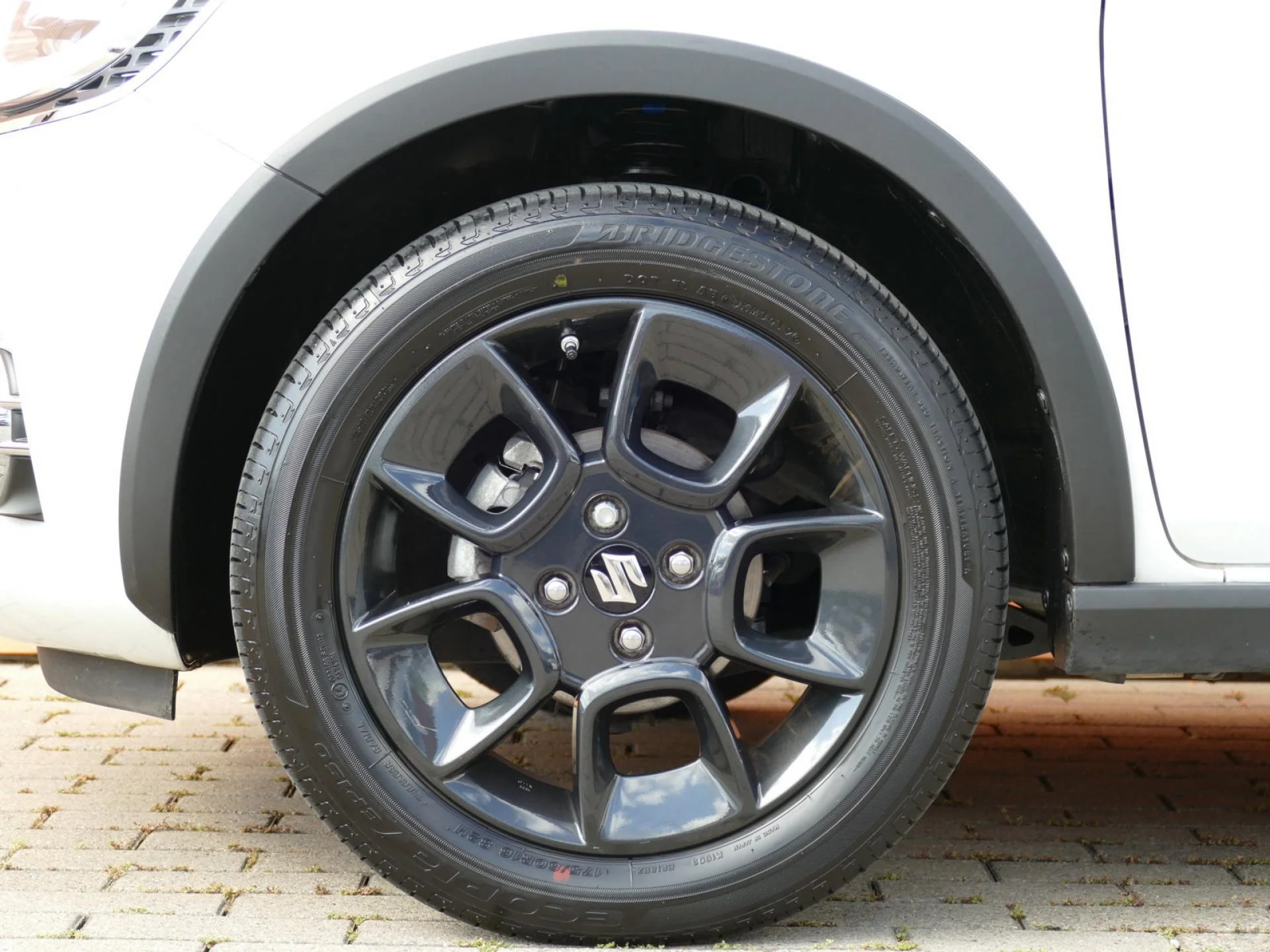 SUZUKI IGNIS - Miniature 20 sur 20 - Cliquer pour voir cette photo