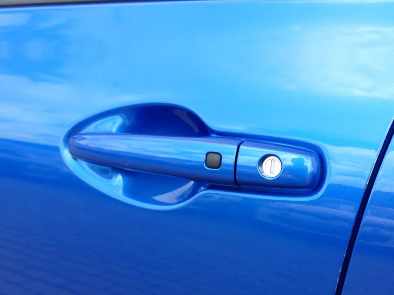 SUZUKI SWIFT - Miniature 14 sur 17 - Cliquer pour voir cette photo
