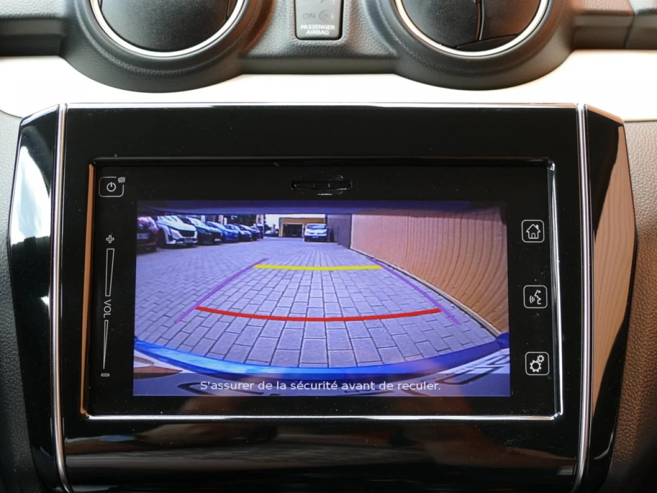 SUZUKI SWIFT - Miniature 5 sur 17 - Cliquer pour voir cette photo