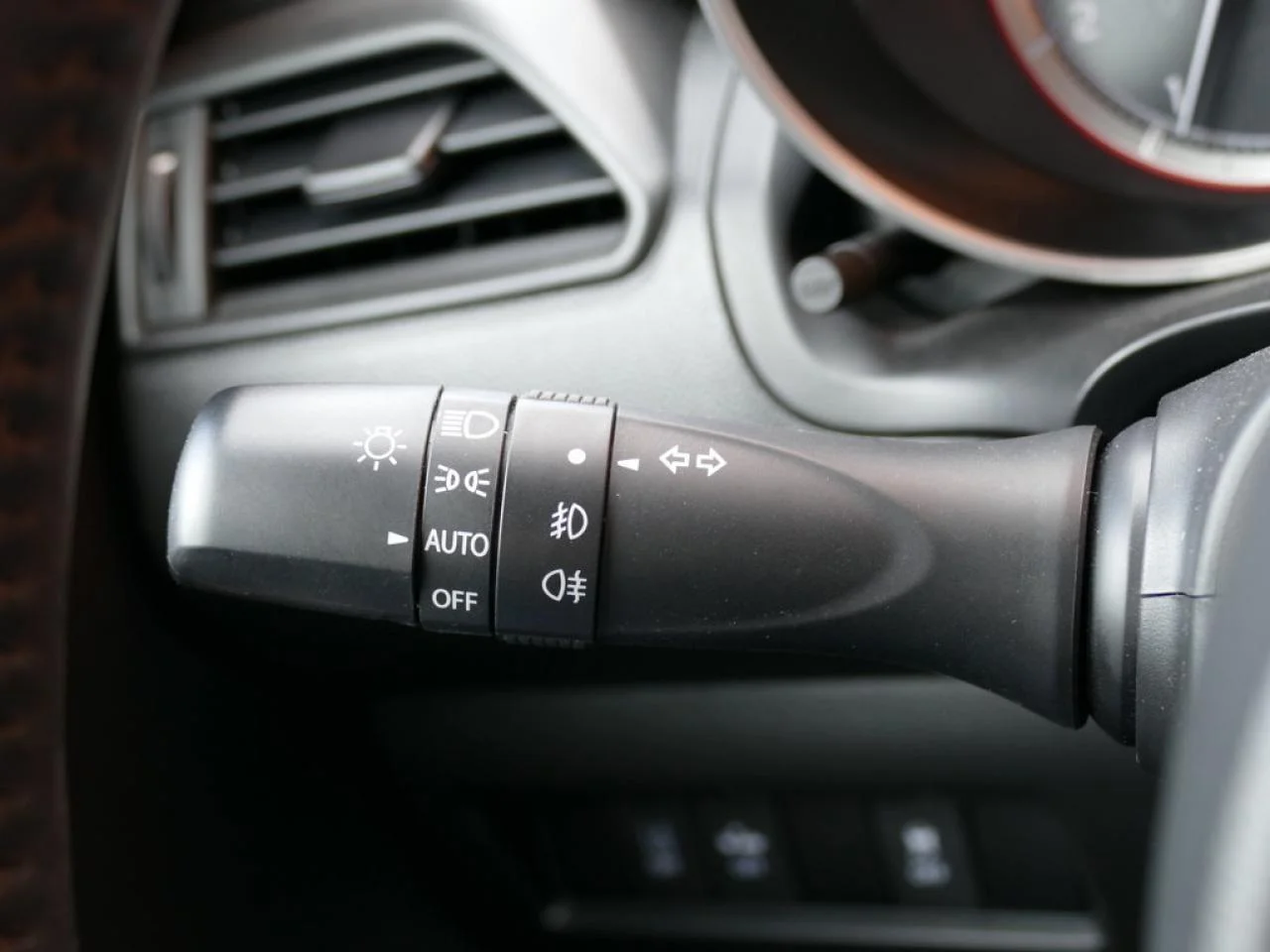 SUZUKI SWIFT - Miniature 12 sur 17 - Cliquer pour voir cette photo