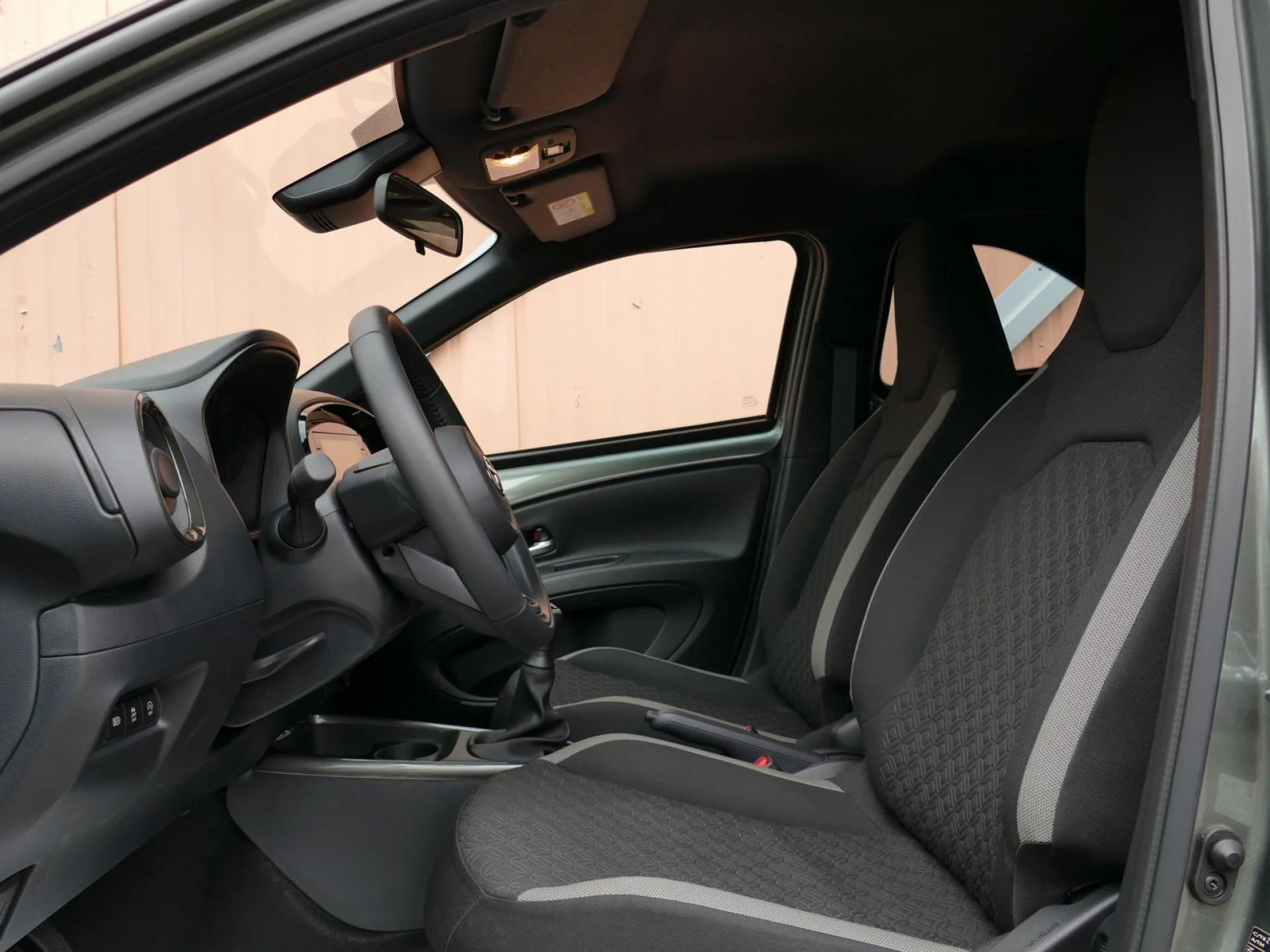 TOYOTA Aygo X - Miniature 6 sur 29 - Cliquer pour voir cette photo