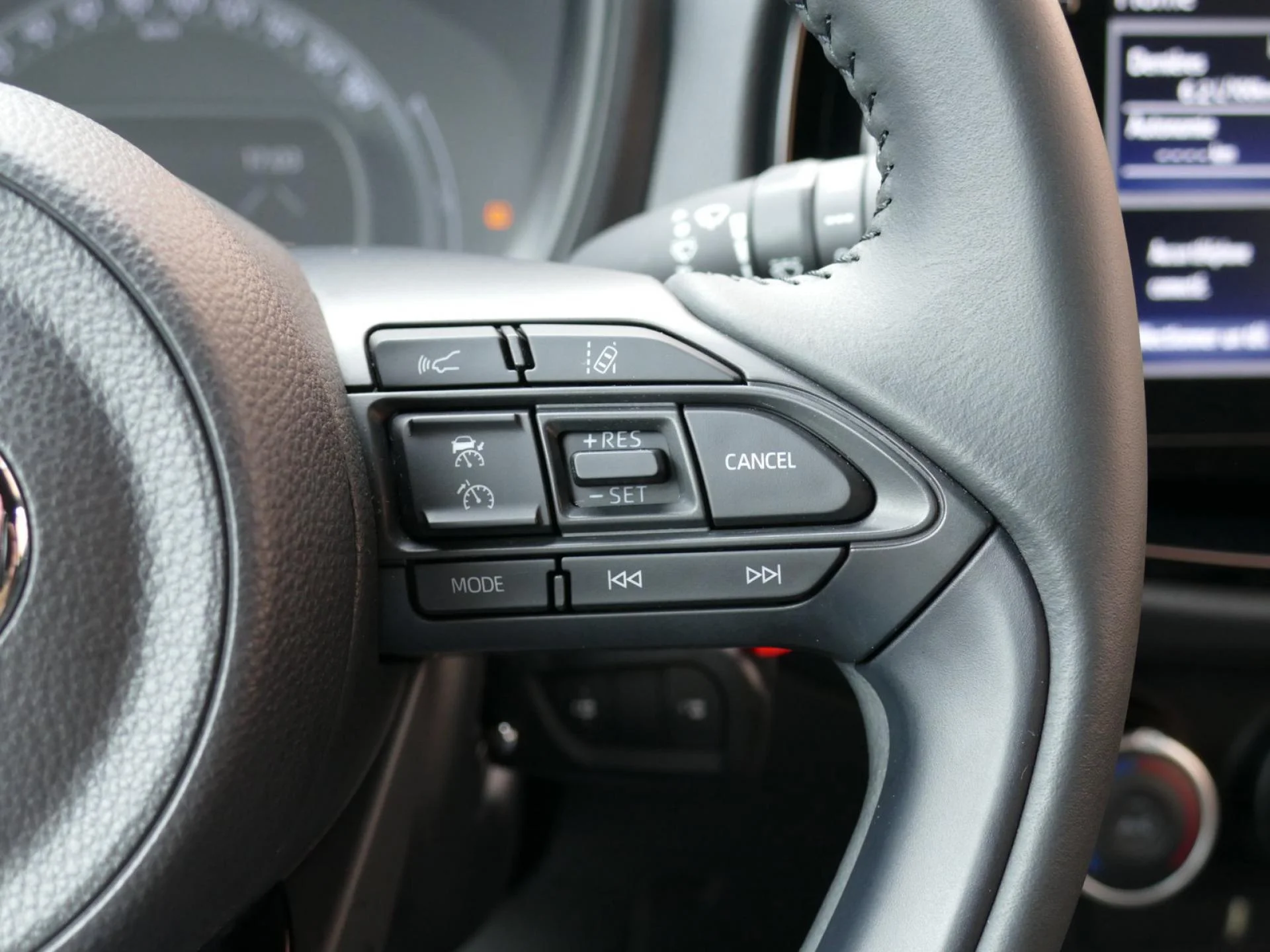TOYOTA Aygo X - Miniature 15 sur 29 - Cliquer pour voir cette photo