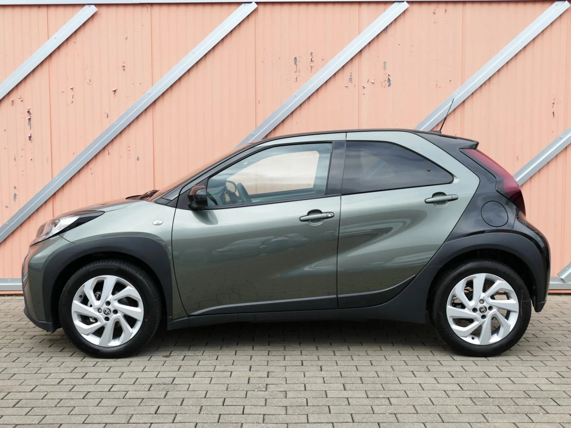 TOYOTA Aygo X - Miniature 3 sur 29 - Cliquer pour voir cette photo