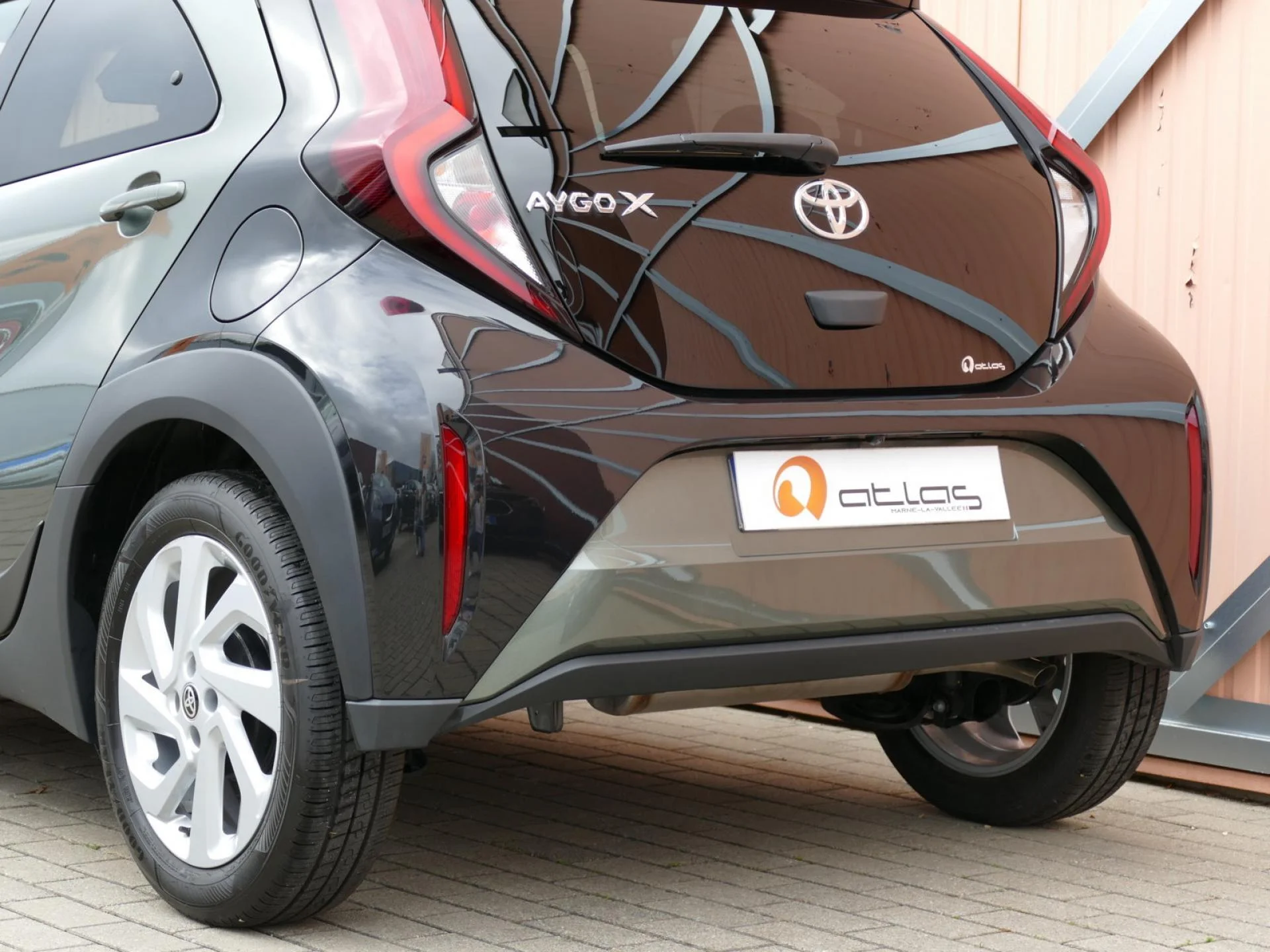 TOYOTA Aygo X - Miniature 25 sur 29 - Cliquer pour voir cette photo
