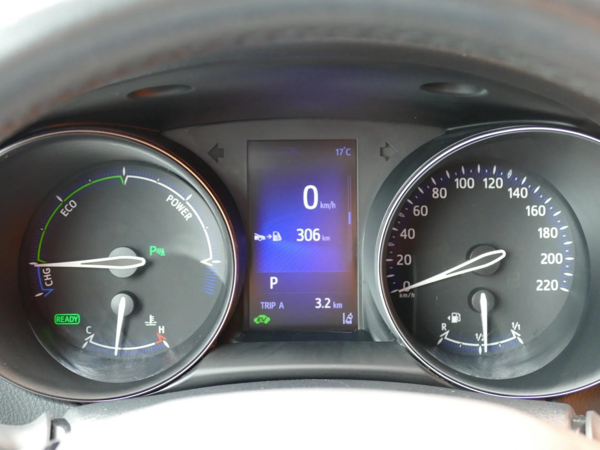 TOYOTA C-HR - Miniature 14 sur 35 - Cliquer pour voir cette photo