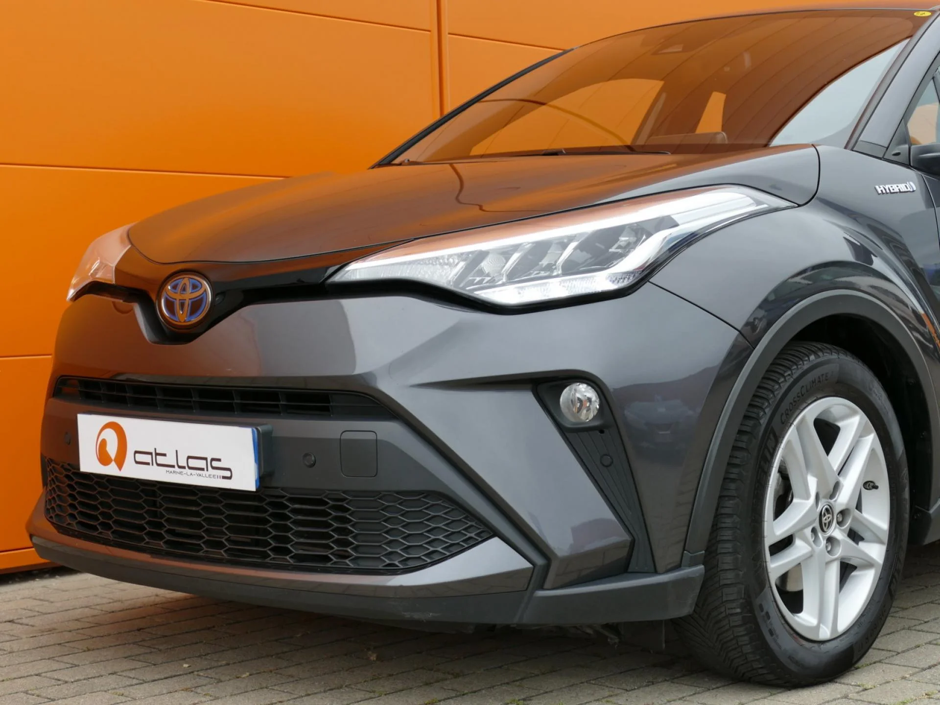 TOYOTA C-HR - Miniature 28 sur 32 - Cliquer pour voir cette photo