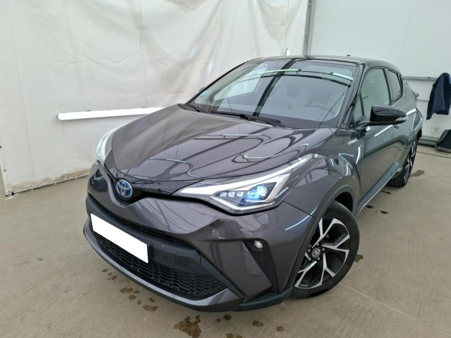 TOYOTA C-HR - Photo principale 1 sur 9 - Atlas Automobiles