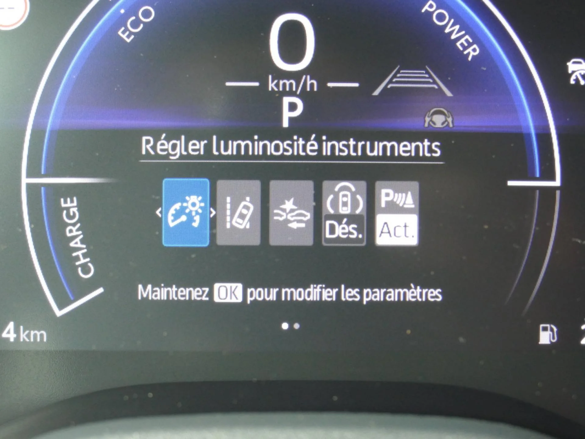 TOYOTA YARIS CROSS - Miniature 15 sur 34 - Cliquer pour voir cette photo