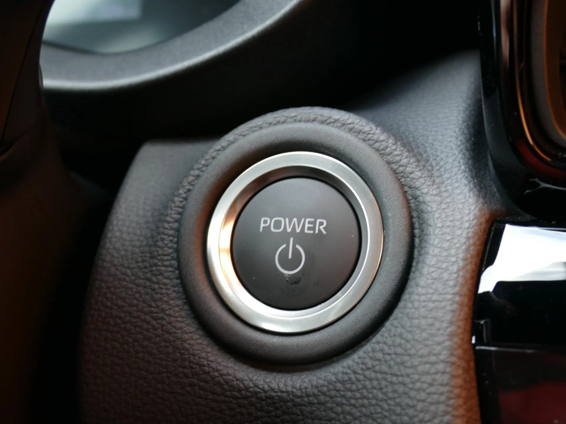TOYOTA YARIS CROSS - Miniature 20 sur 34 - Cliquer pour voir cette photo