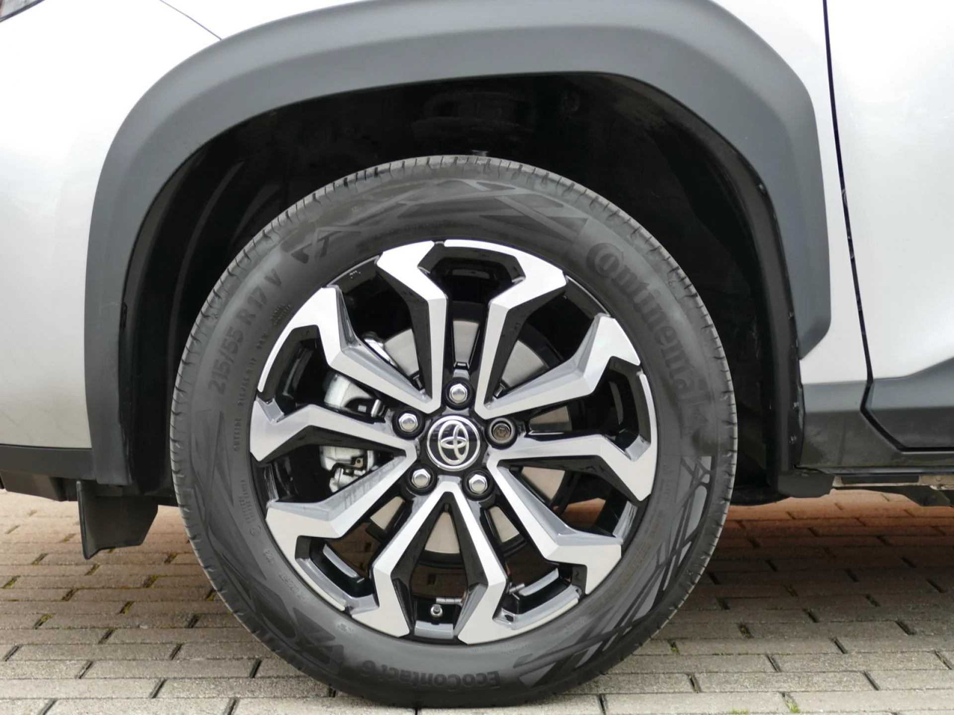 TOYOTA YARIS CROSS - Miniature 31 sur 32 - Cliquer pour voir cette photo