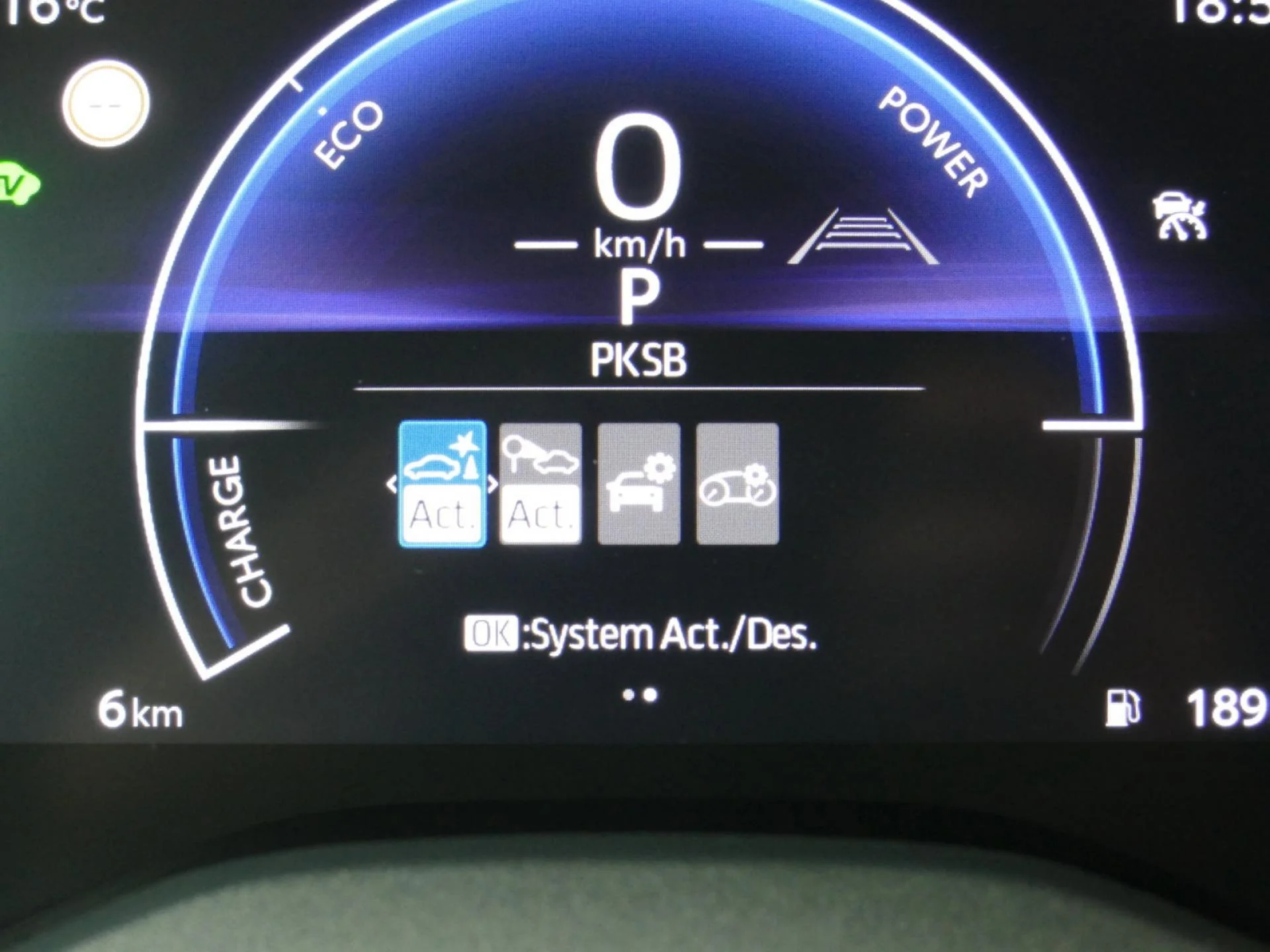 TOYOTA YARIS CROSS - Miniature 15 sur 34 - Cliquer pour voir cette photo