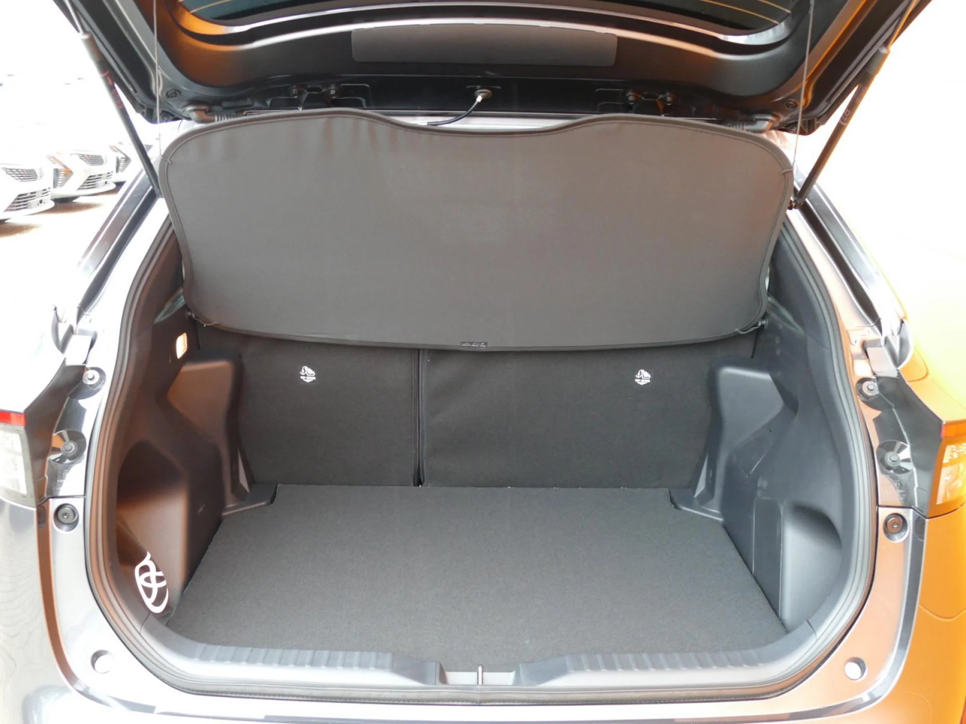 TOYOTA YARIS CROSS - Miniature 7 sur 34 - Cliquer pour voir cette photo