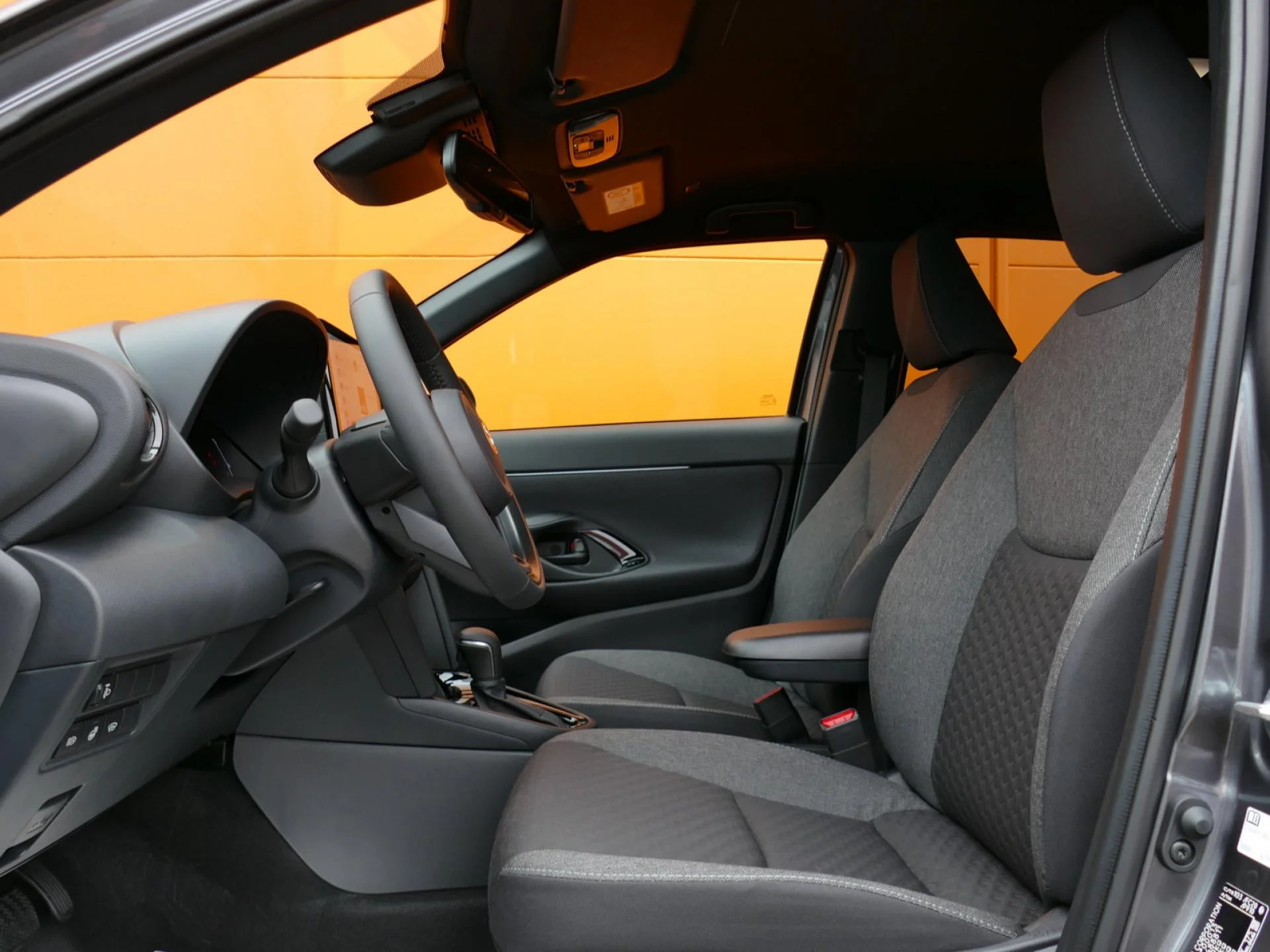 TOYOTA YARIS CROSS - Miniature 5 sur 34 - Cliquer pour voir cette photo